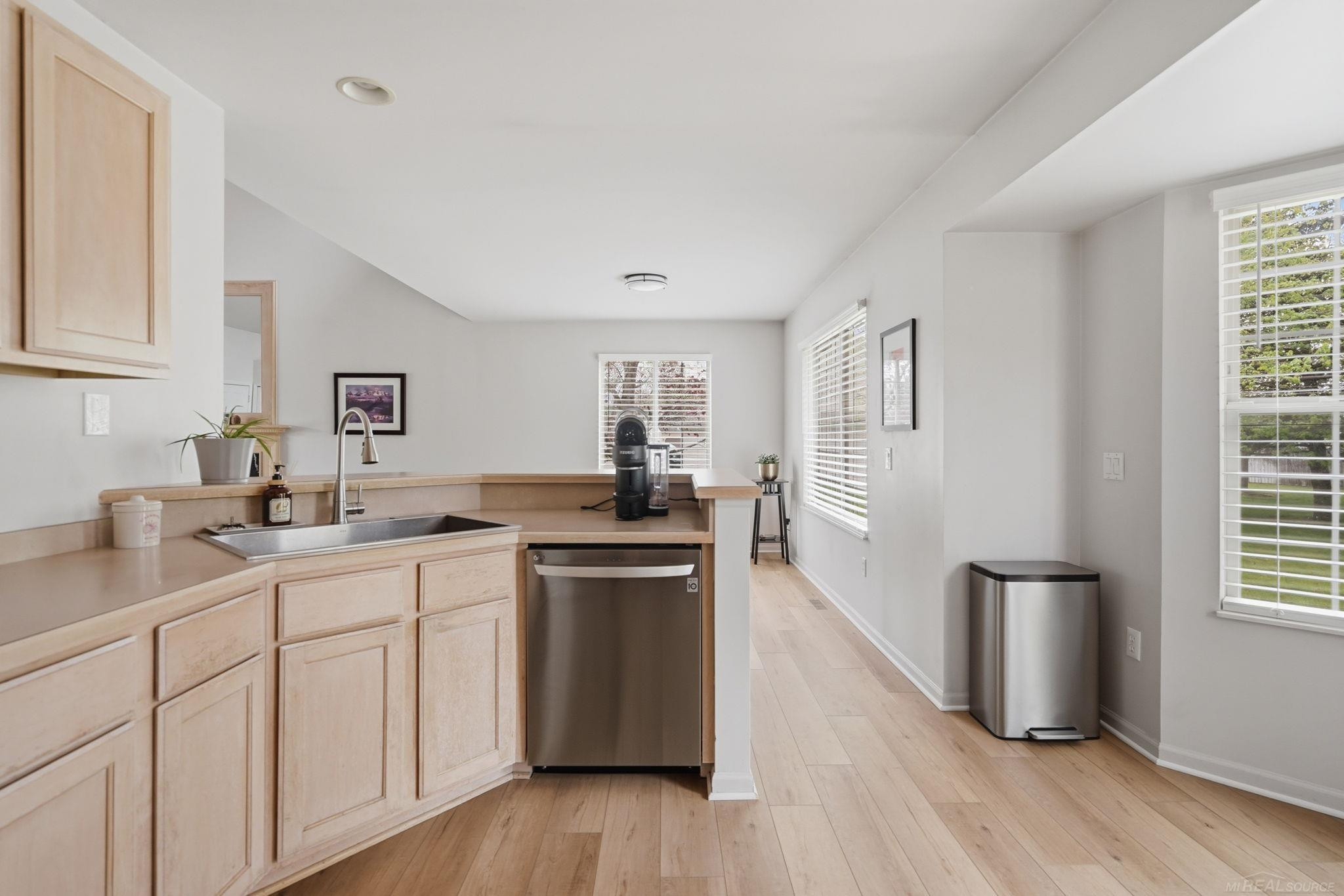 1048 Yale Drive, Oxford, MI 48371 — Photo 12