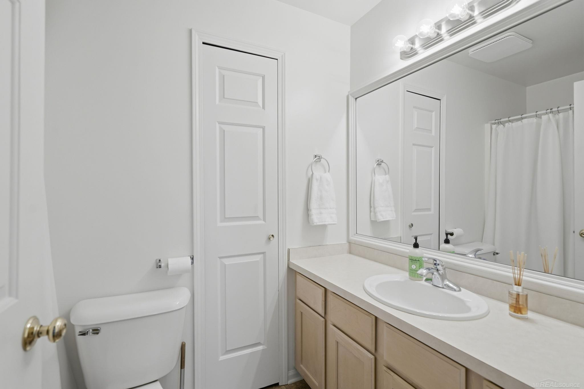 1048 Yale Drive, Oxford, MI 48371 — Photo 18