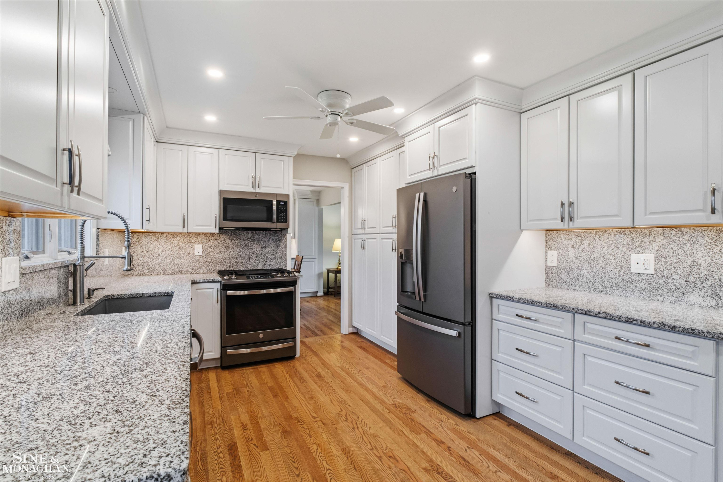 23275 N Rosedale Court, Saint Clair Shores, MI 48080 — Photo 14