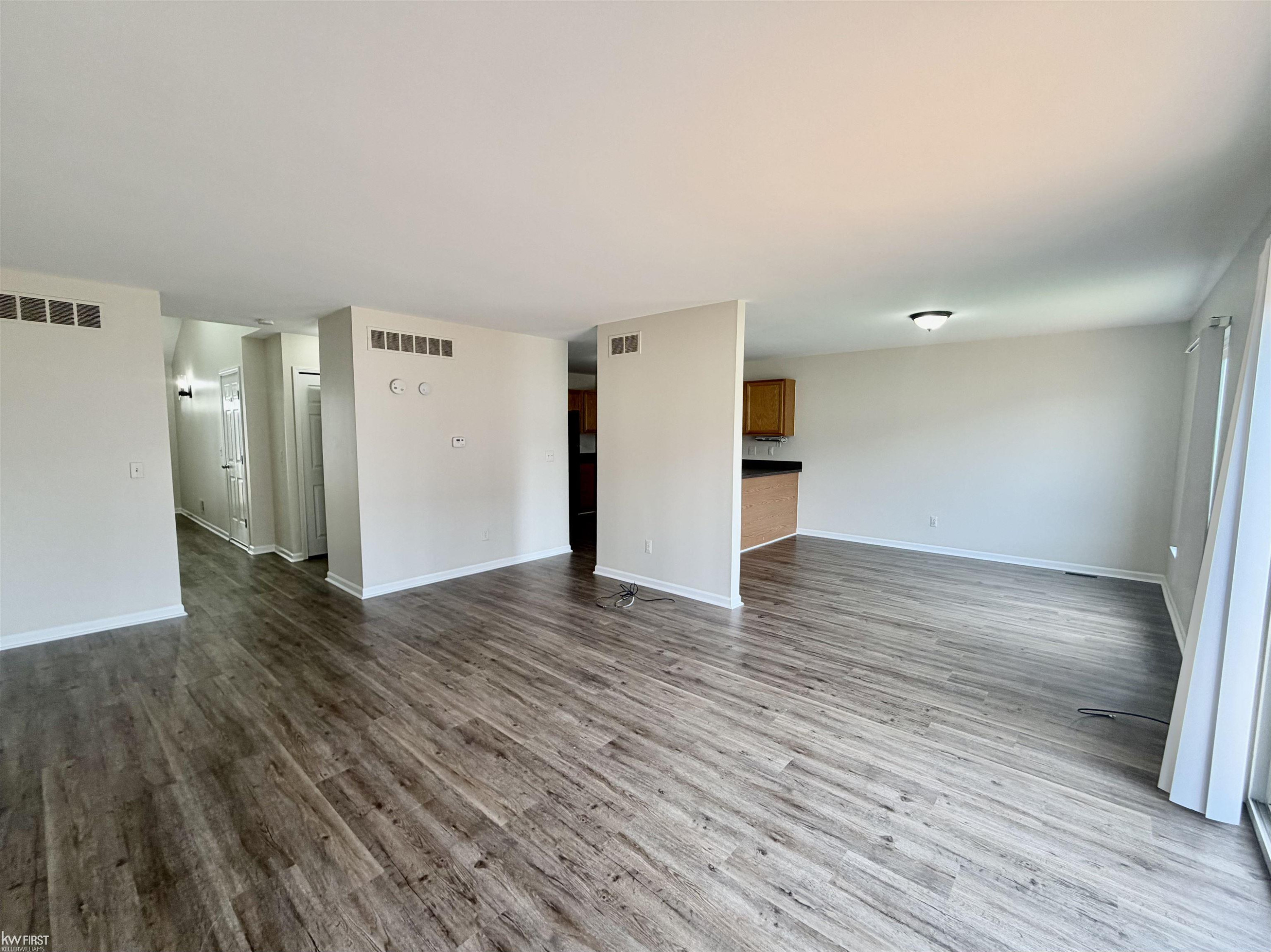 38006 Mitchell Street, Grand Blanc, MI 48439 — Photo 11
