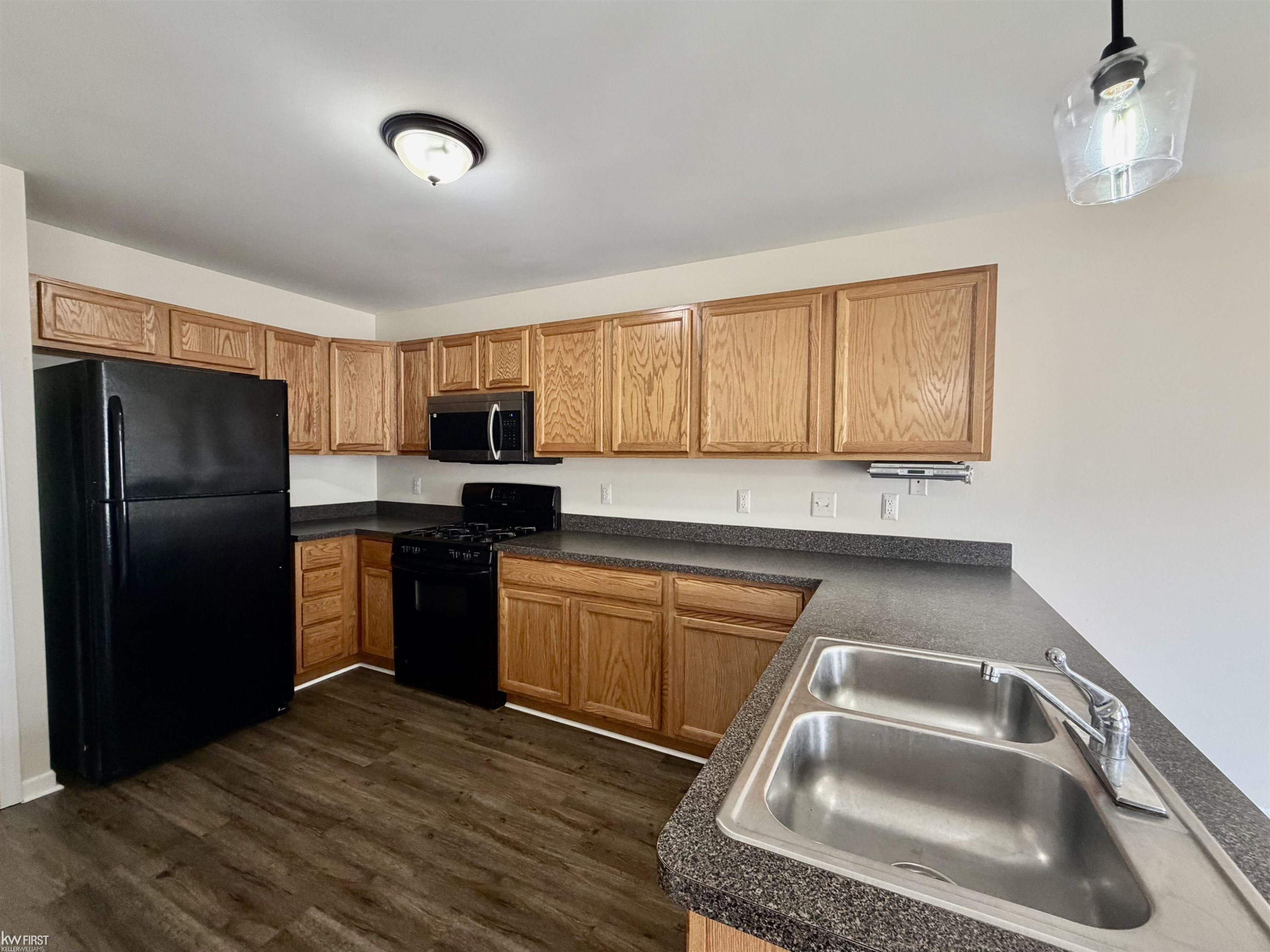 38006 Mitchell Street, Grand Blanc, MI 48439 — Photo 16
