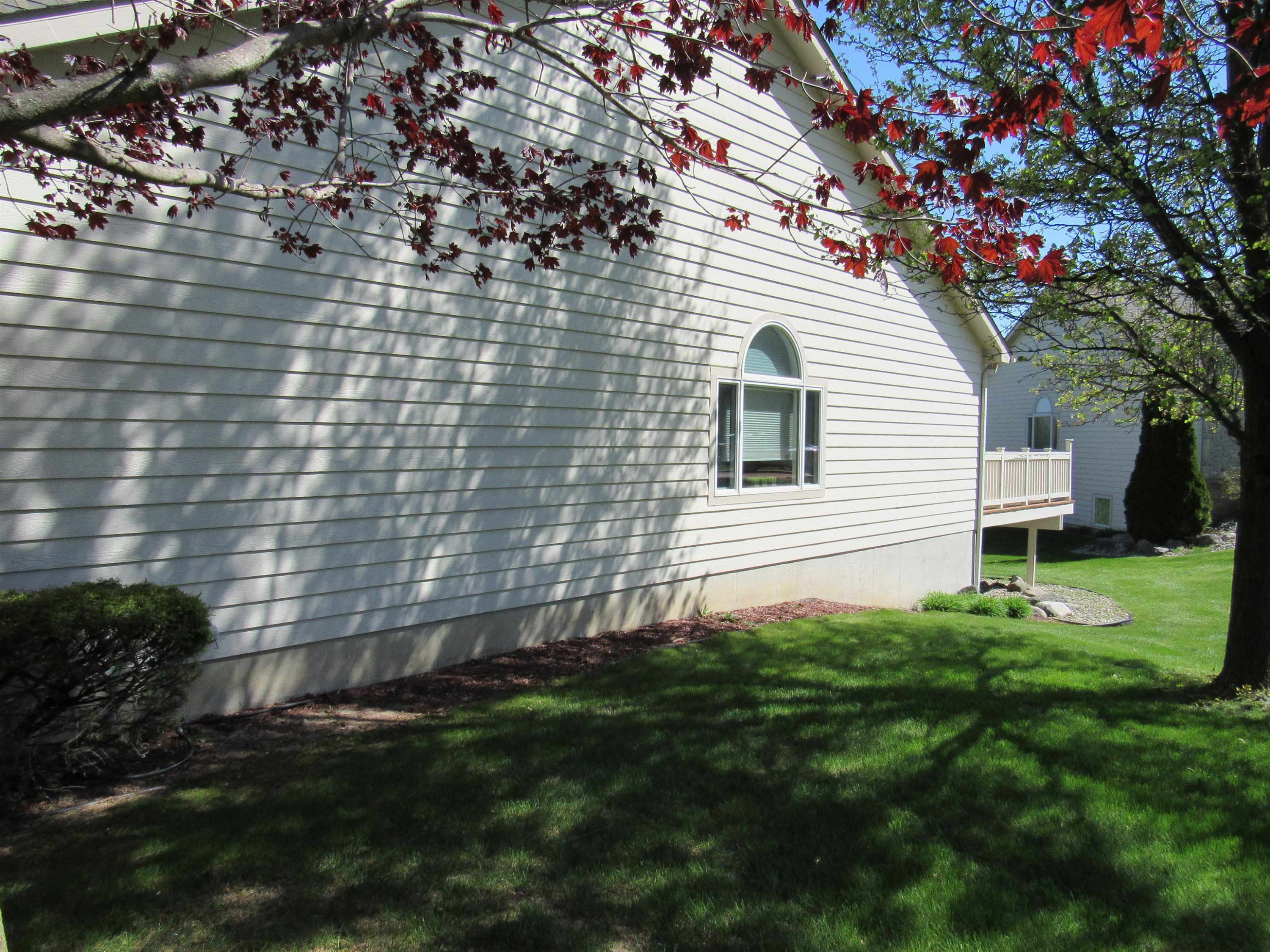 6063 Belmont Ct Court, Grand Blanc, MI 48439 — Photo 2
