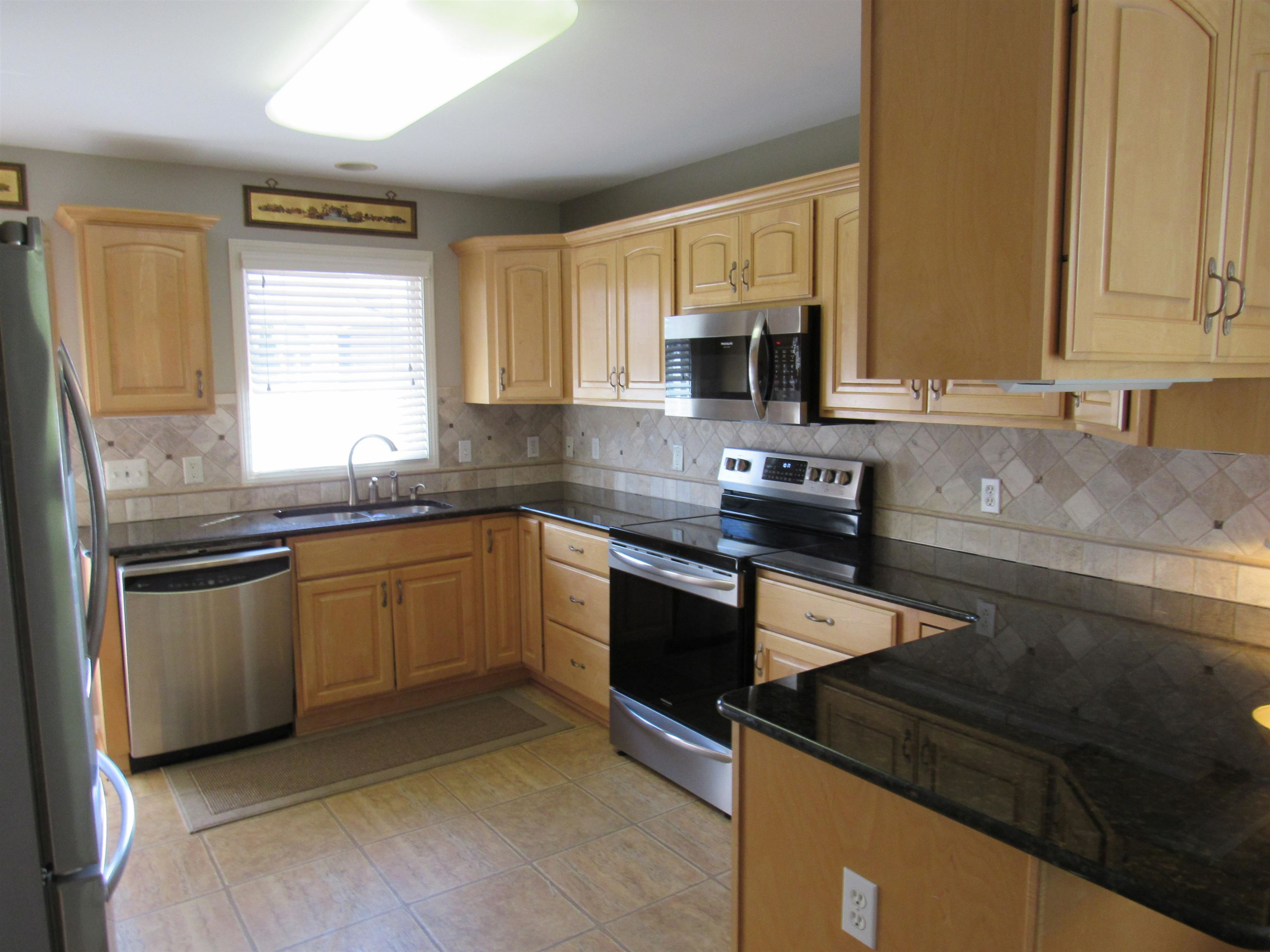 6063 Belmont Ct Court, Grand Blanc, MI 48439 — Photo 8