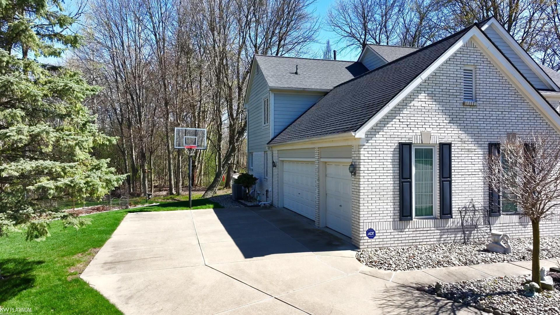 3973 Winslow Drive, Auburn Hills, MI 48326 — Photo 9