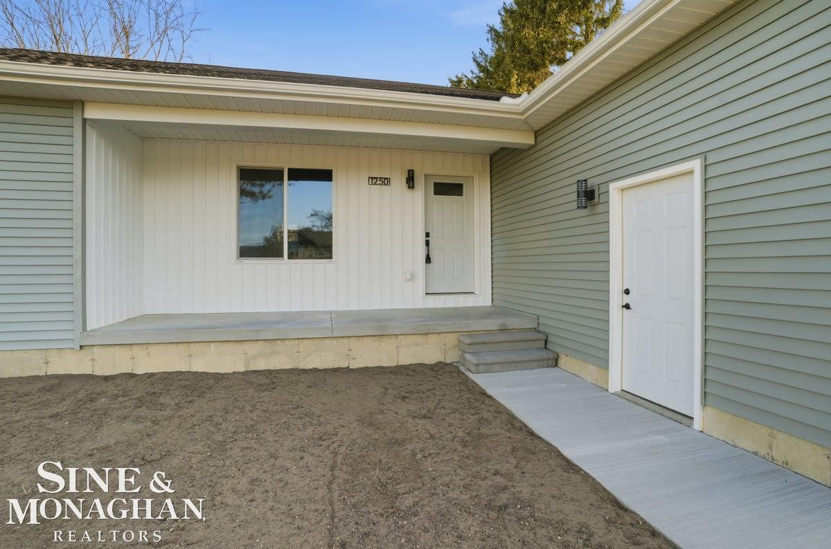 1250 18th Street, Marysville, MI 48040 — Photo 3