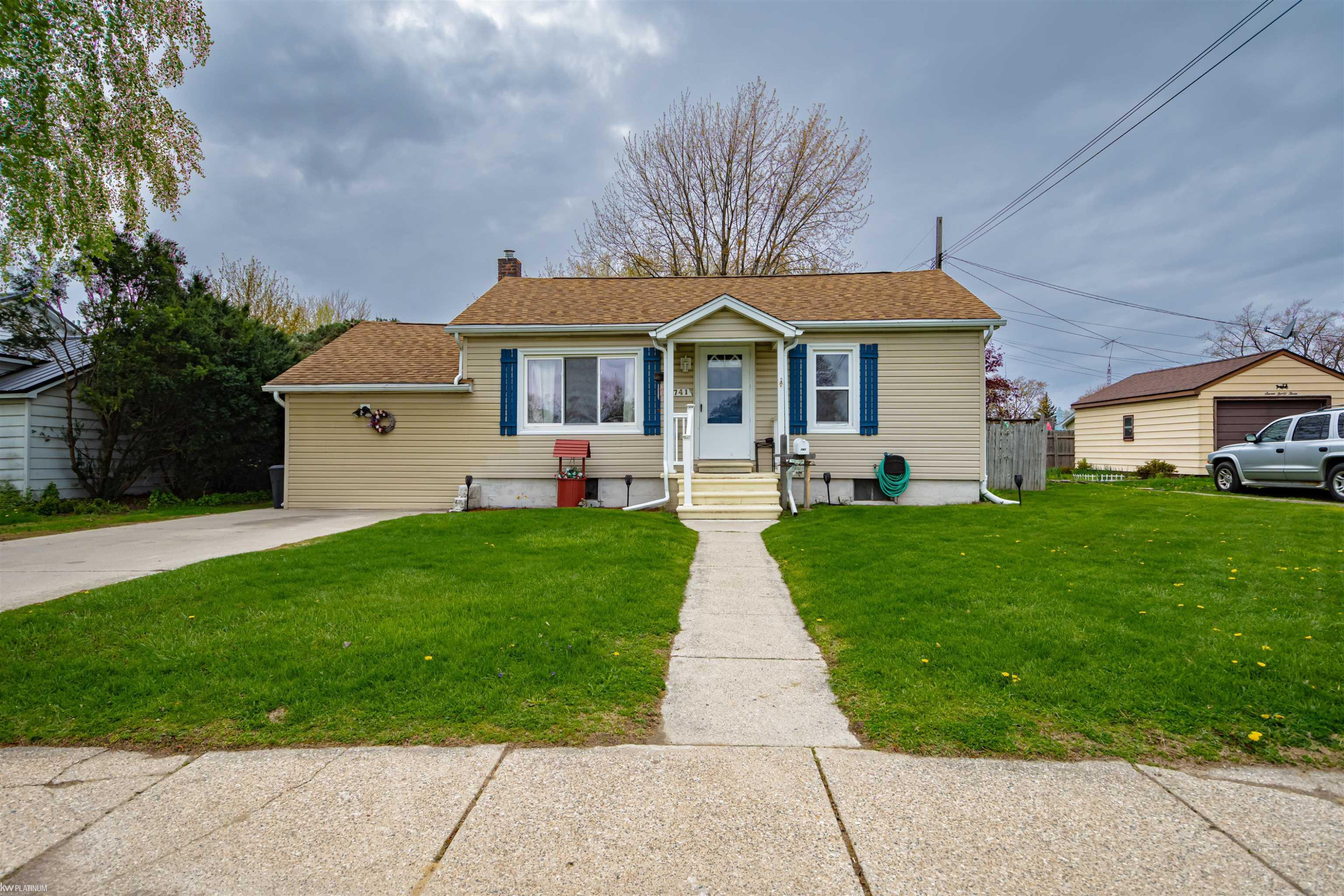 741 17th Street, Port Huron, MI 48060 — front exterior