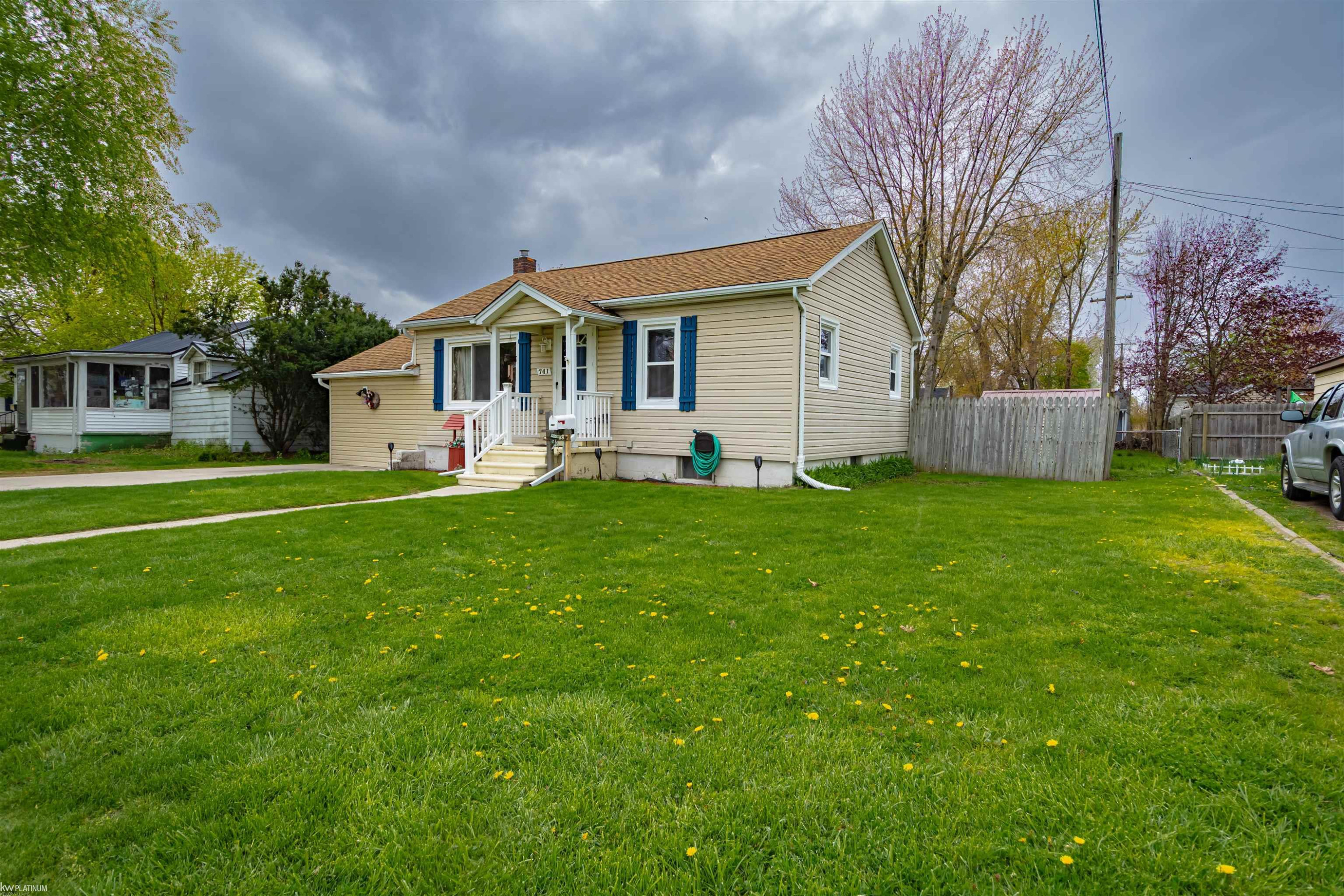 741 17th Street, Port Huron, MI 48060 — Photo 2