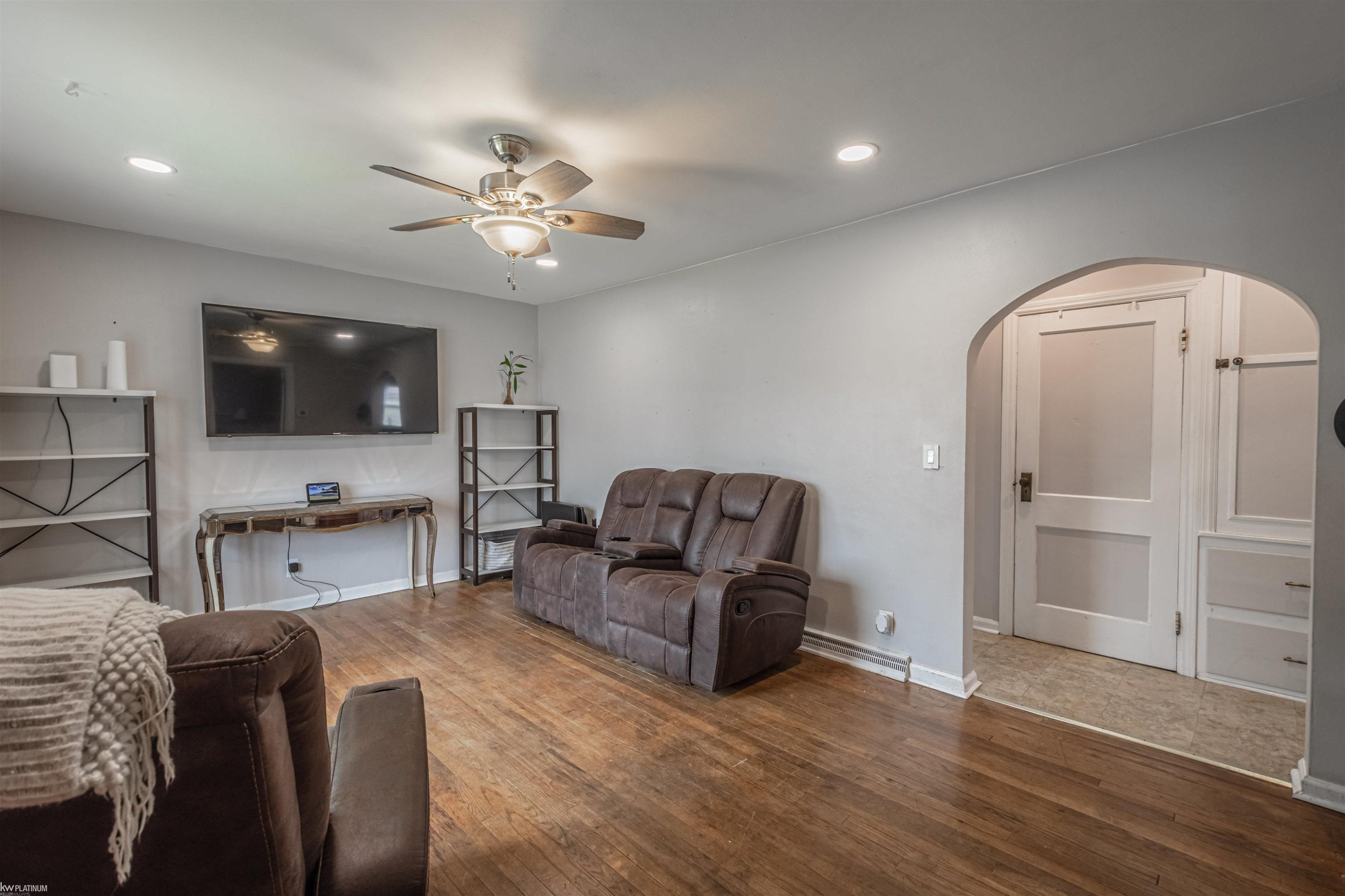 741 17th Street, Port Huron, MI 48060 — Photo 3