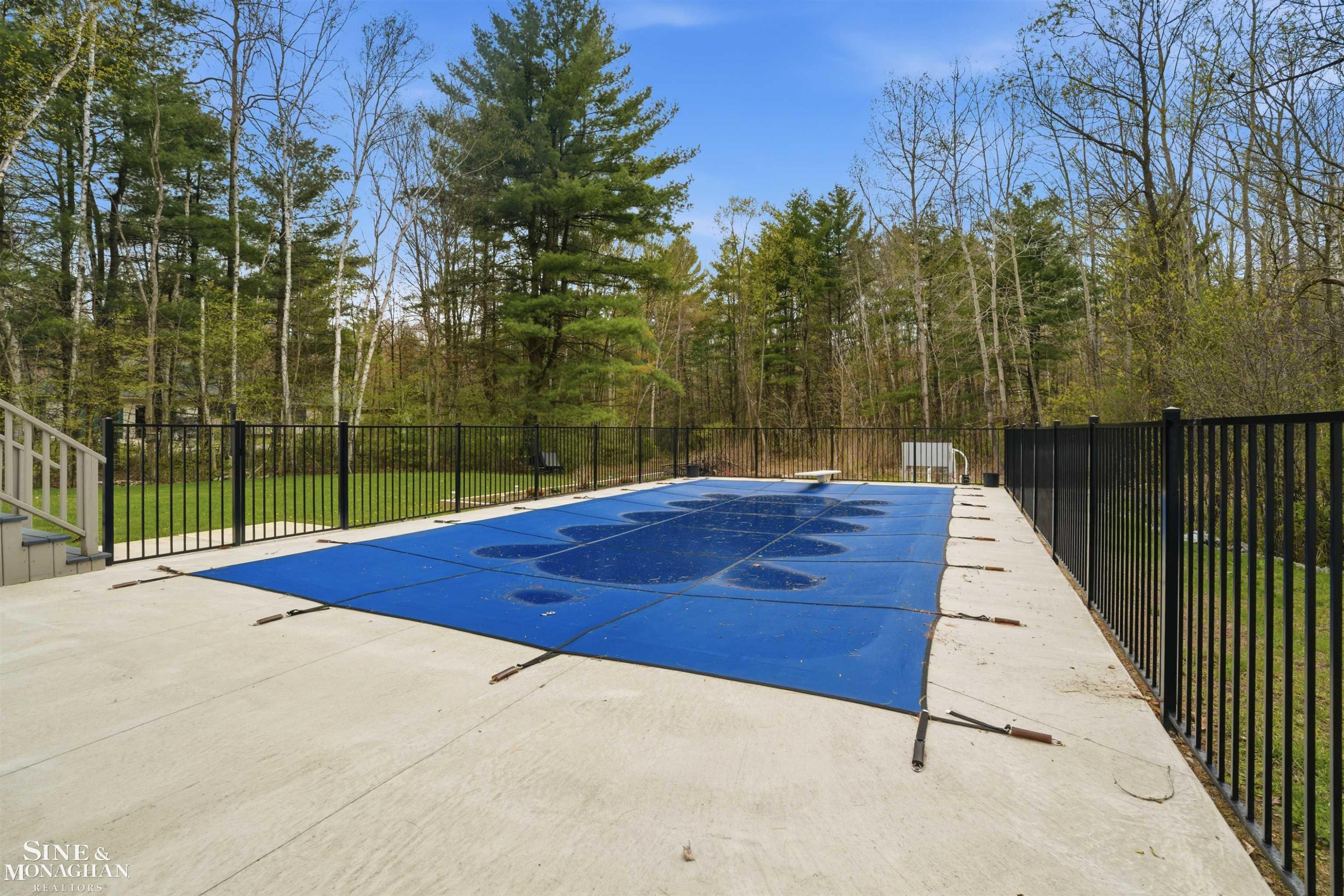 668 S Bartlett Road, MI 48079 — Photo 11