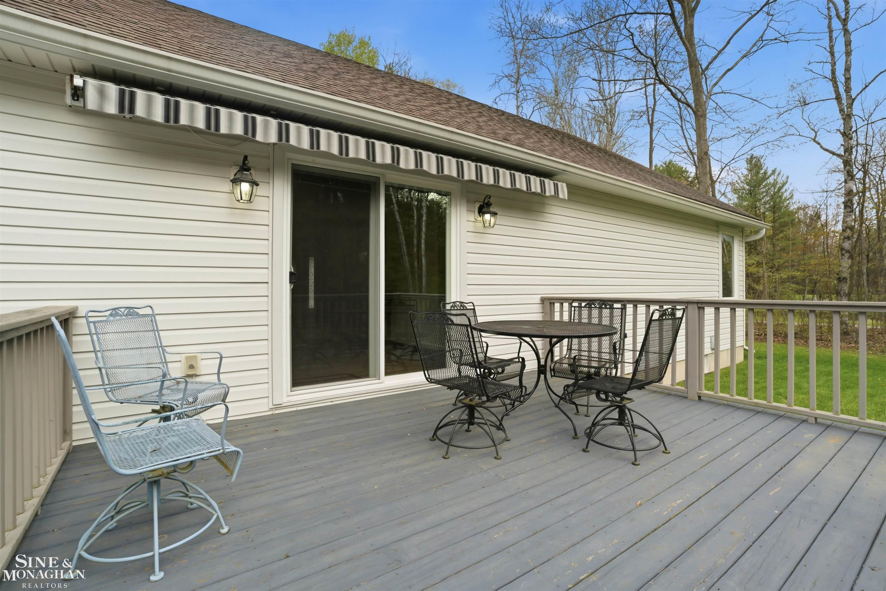 668 S Bartlett Road, MI 48079 — Photo 12
