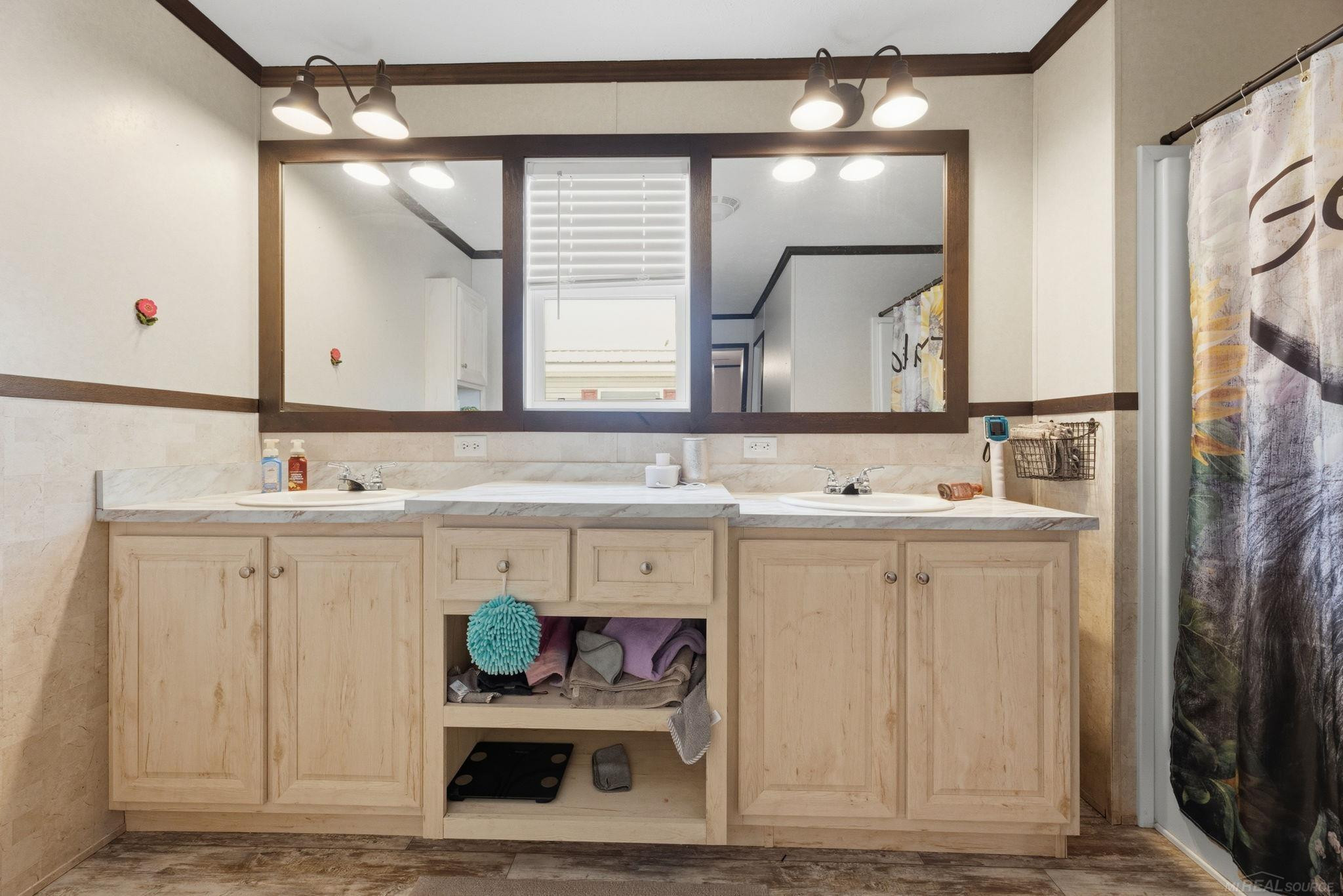 1401 Juniper Court, MI — Photo 14