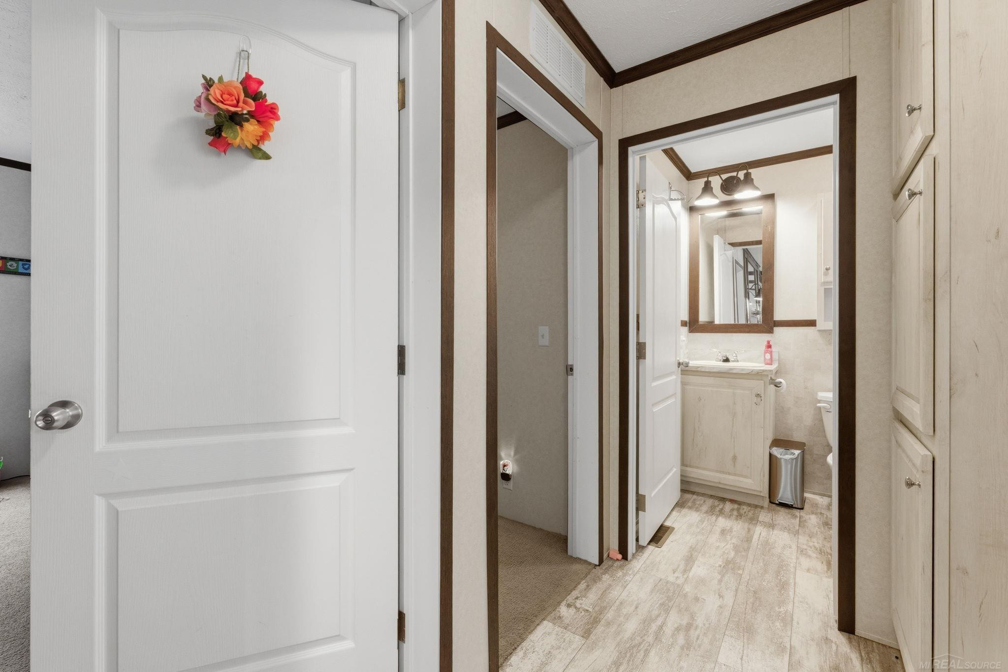 1401 Juniper Court, MI — Photo 16