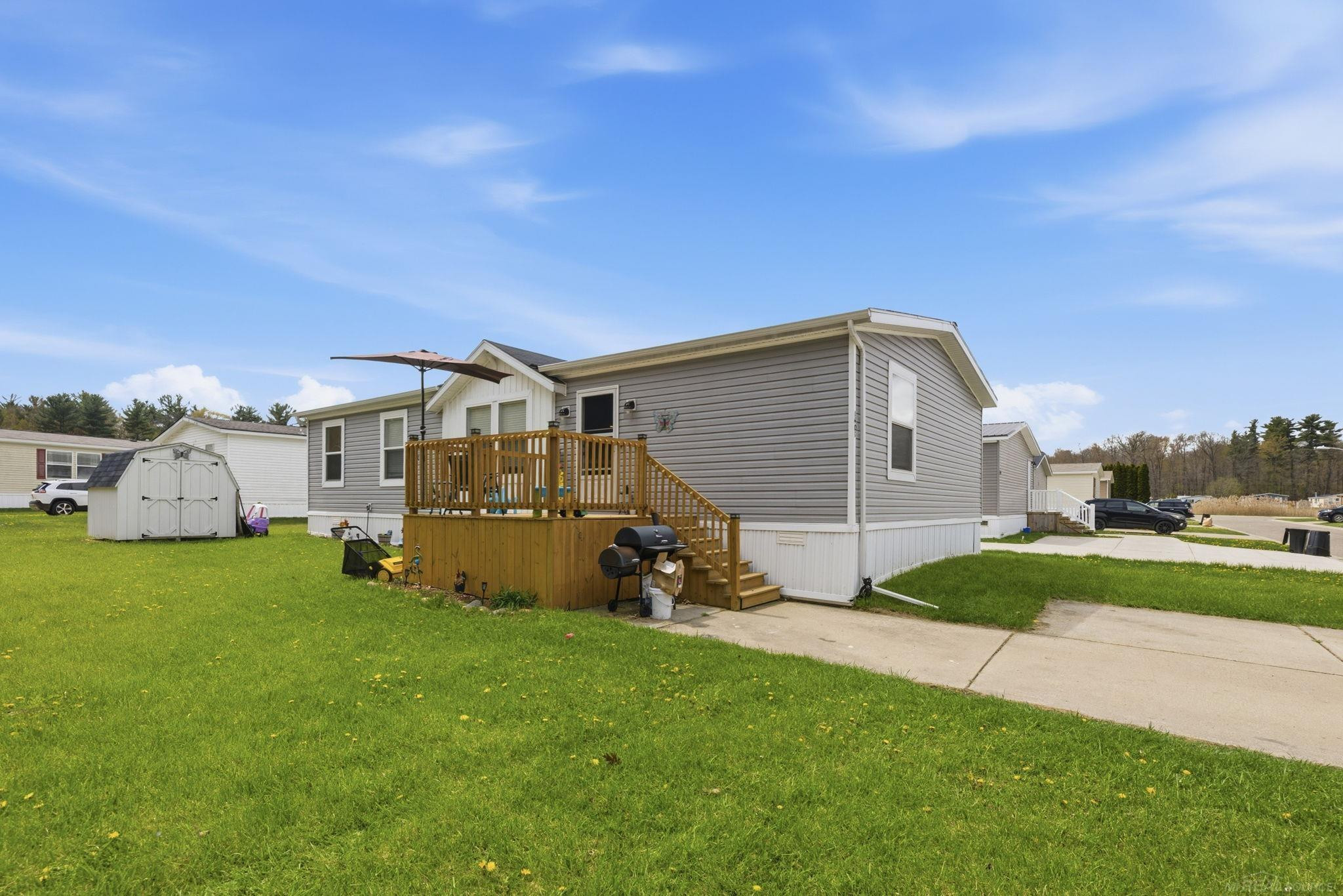 1401 Juniper Court, MI — Photo 2