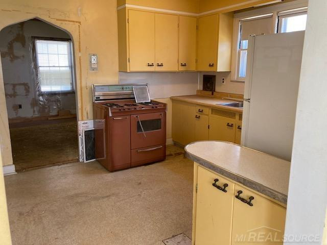 8442 Central Street, Center Line, MI 48015 — Photo 16