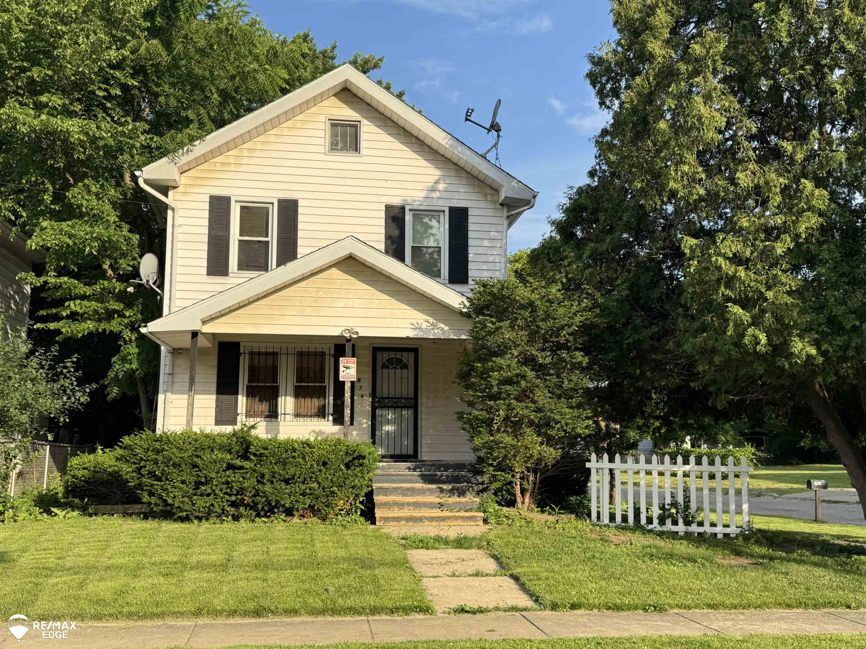 870 Tacken Street, Flint, MI 48532 — front exterior