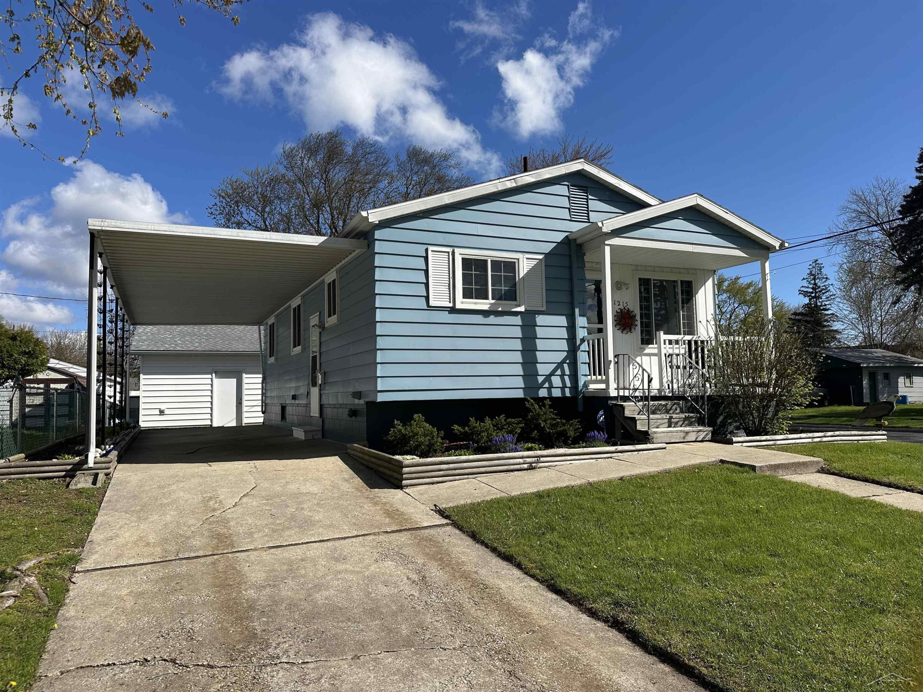 1215 Marchand Street, Bay City, MI 48706 — front exterior