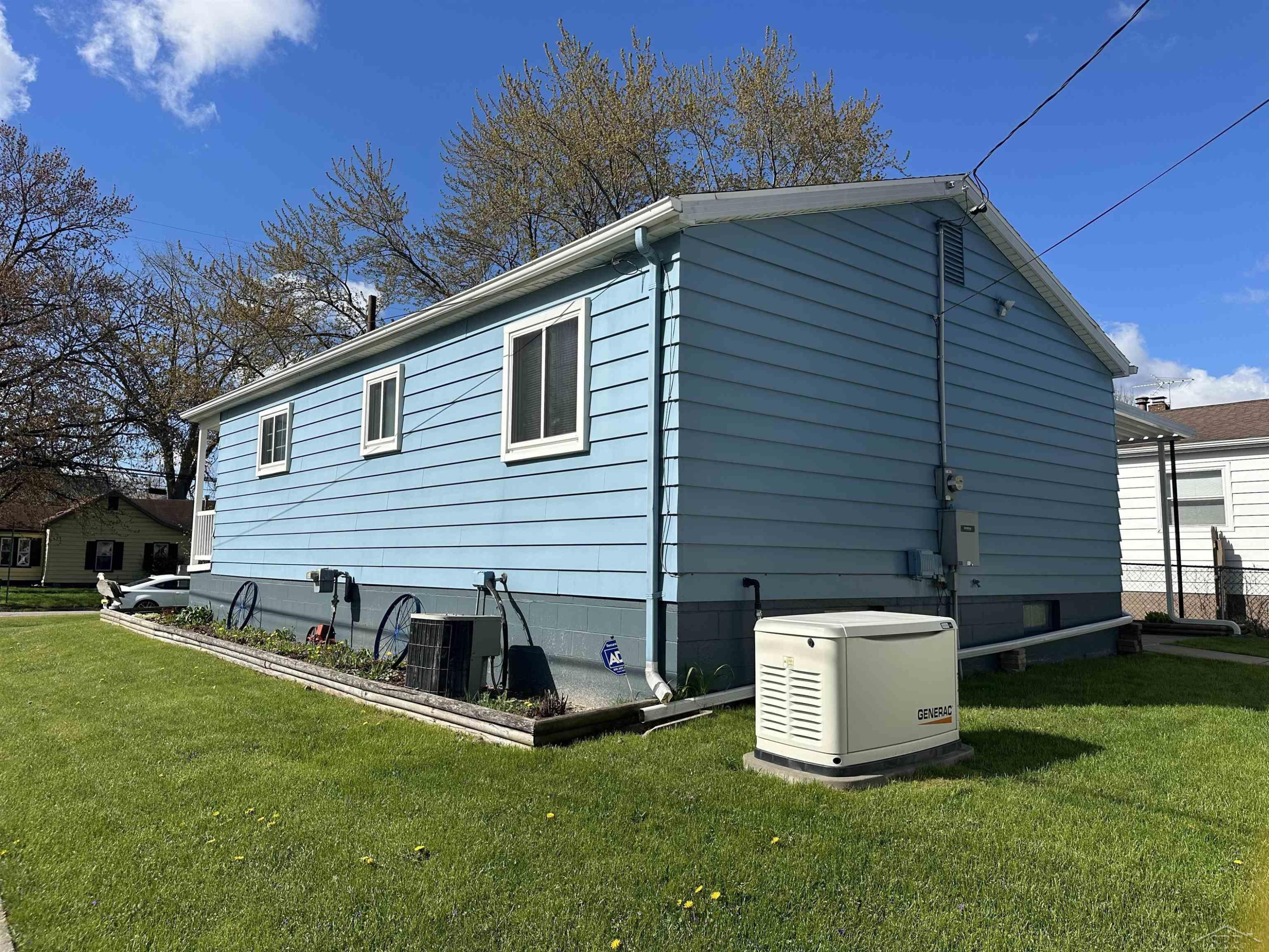 1215 Marchand Street, Bay City, MI 48706 — Photo 41