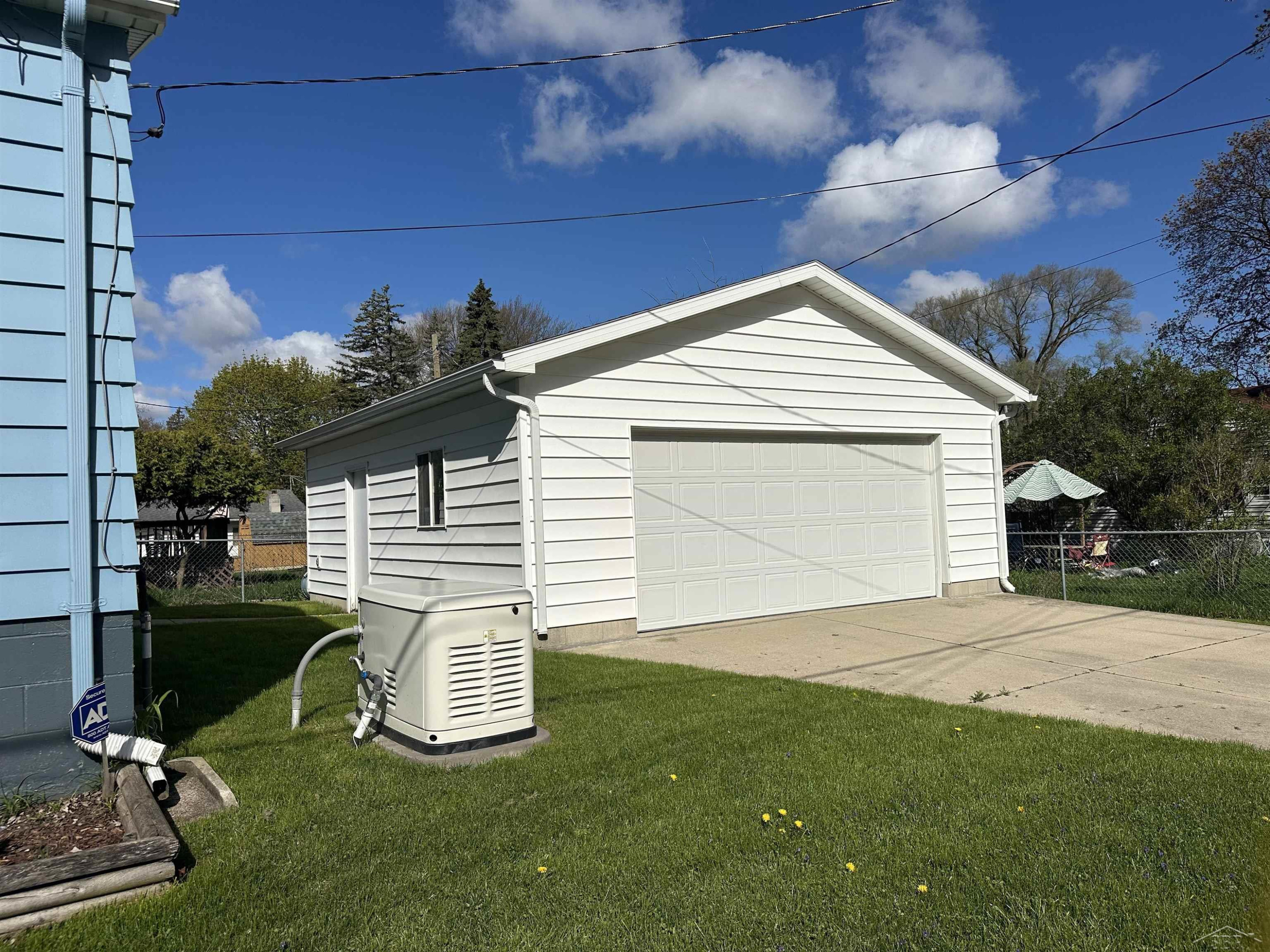 1215 Marchand Street, Bay City, MI 48706 — Photo 46