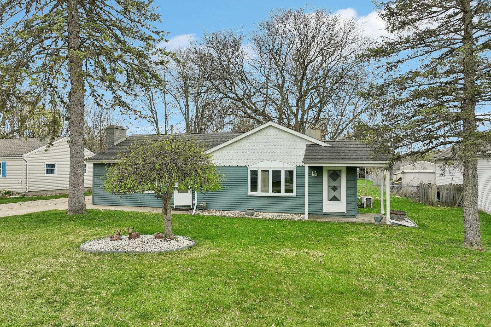 21510 Ulrich Street, Clinton Twp, MI 48036 — Photo 3
