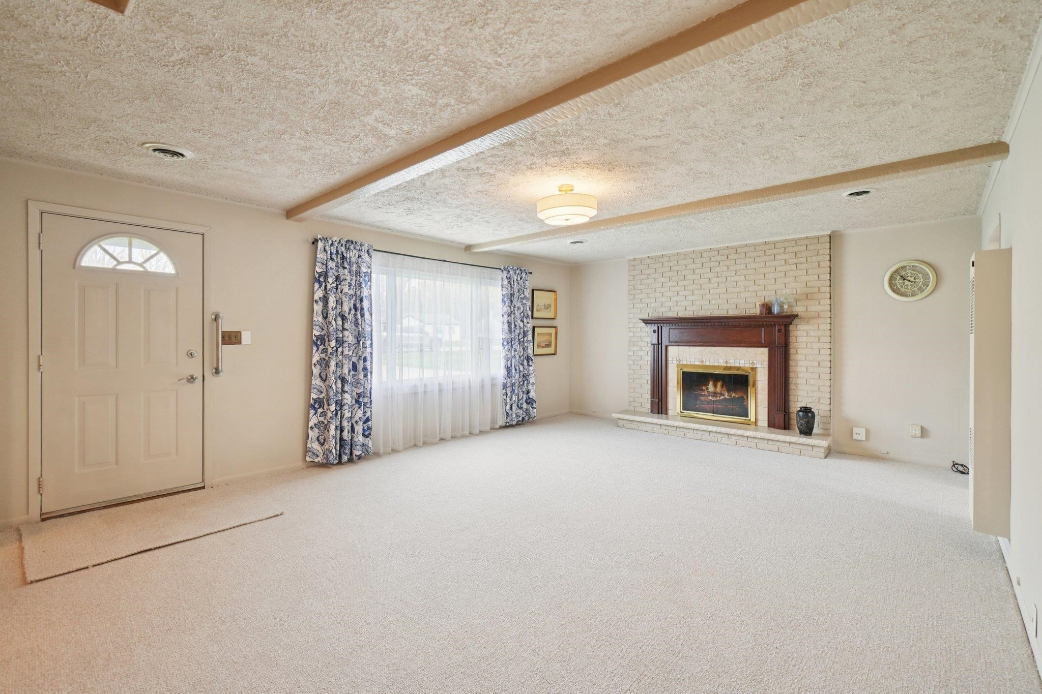 21510 Ulrich Street, Clinton Twp, MI 48036 — Photo 5