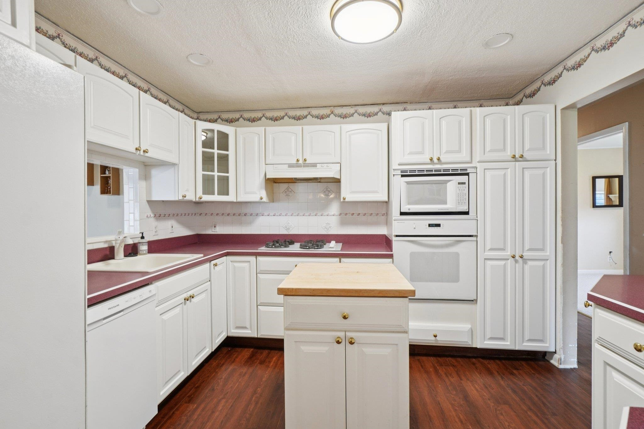 21510 Ulrich Street, Clinton Twp, MI 48036 — Photo 8