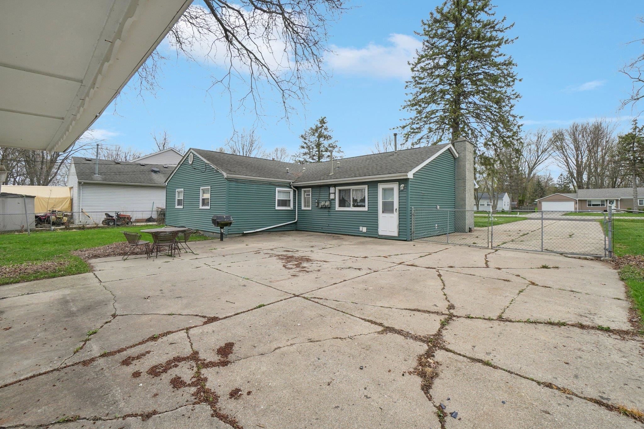 21510 Ulrich Street, Clinton Twp, MI 48036 — Photo 26