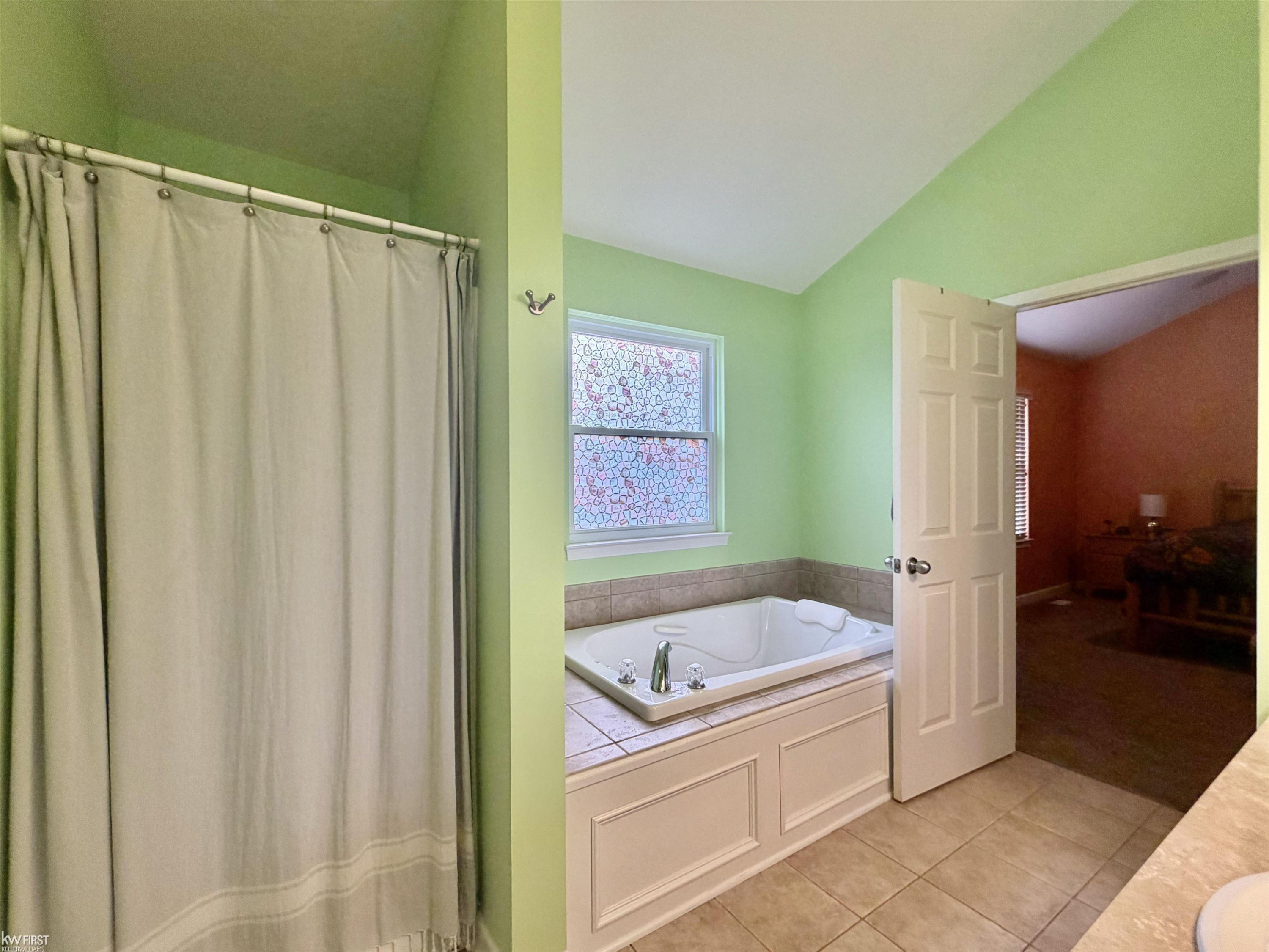 2206 Kildare Drive, Davison, MI 48423 — Photo 28