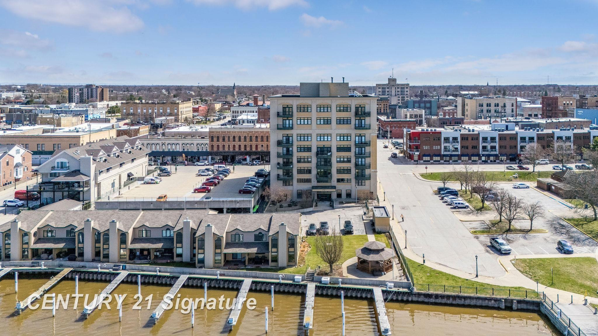 225 Jennison Place, Bay City, MI 48708