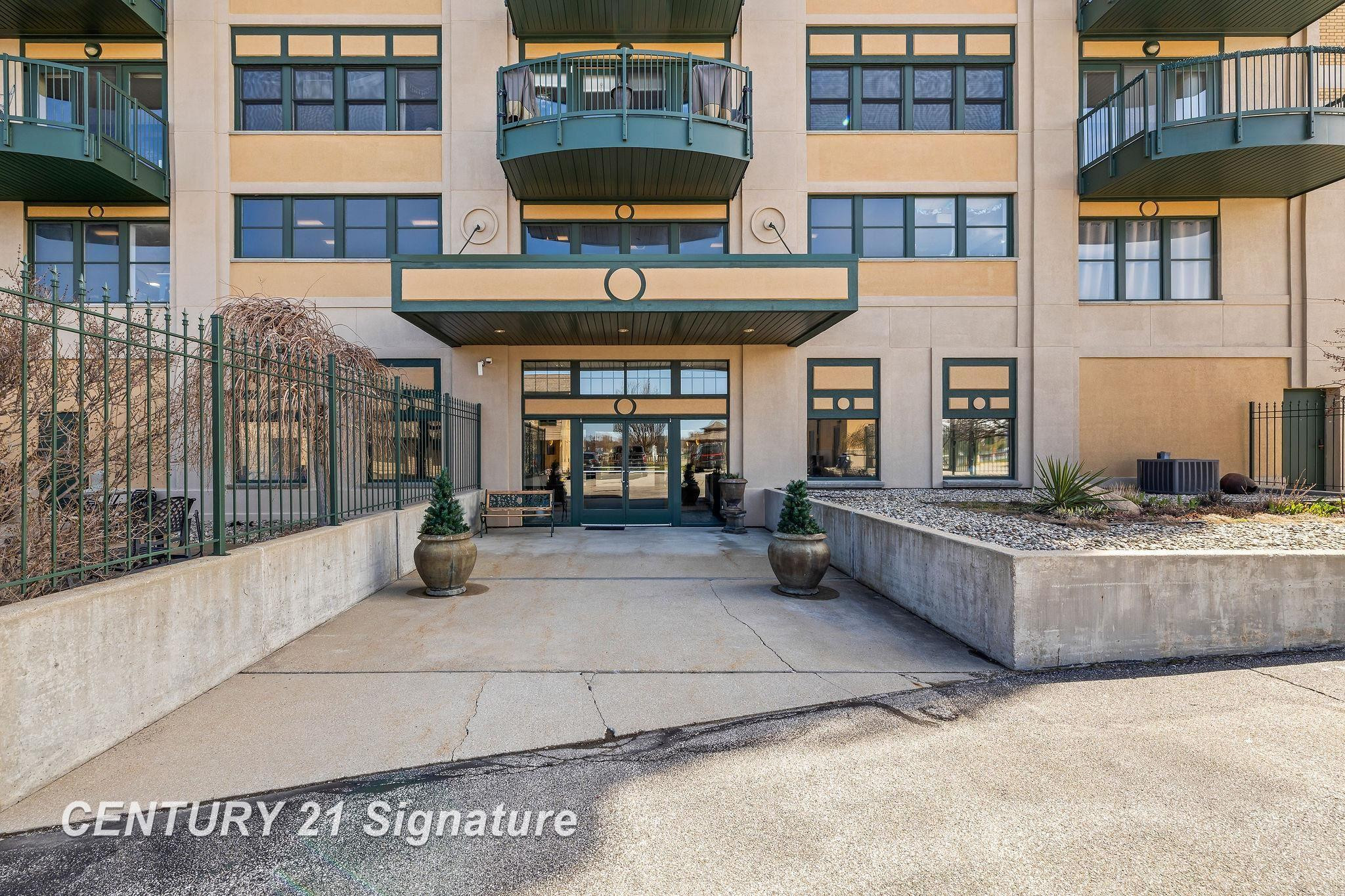 225 Jennison Place, Bay City, MI 48708 — Photo 4