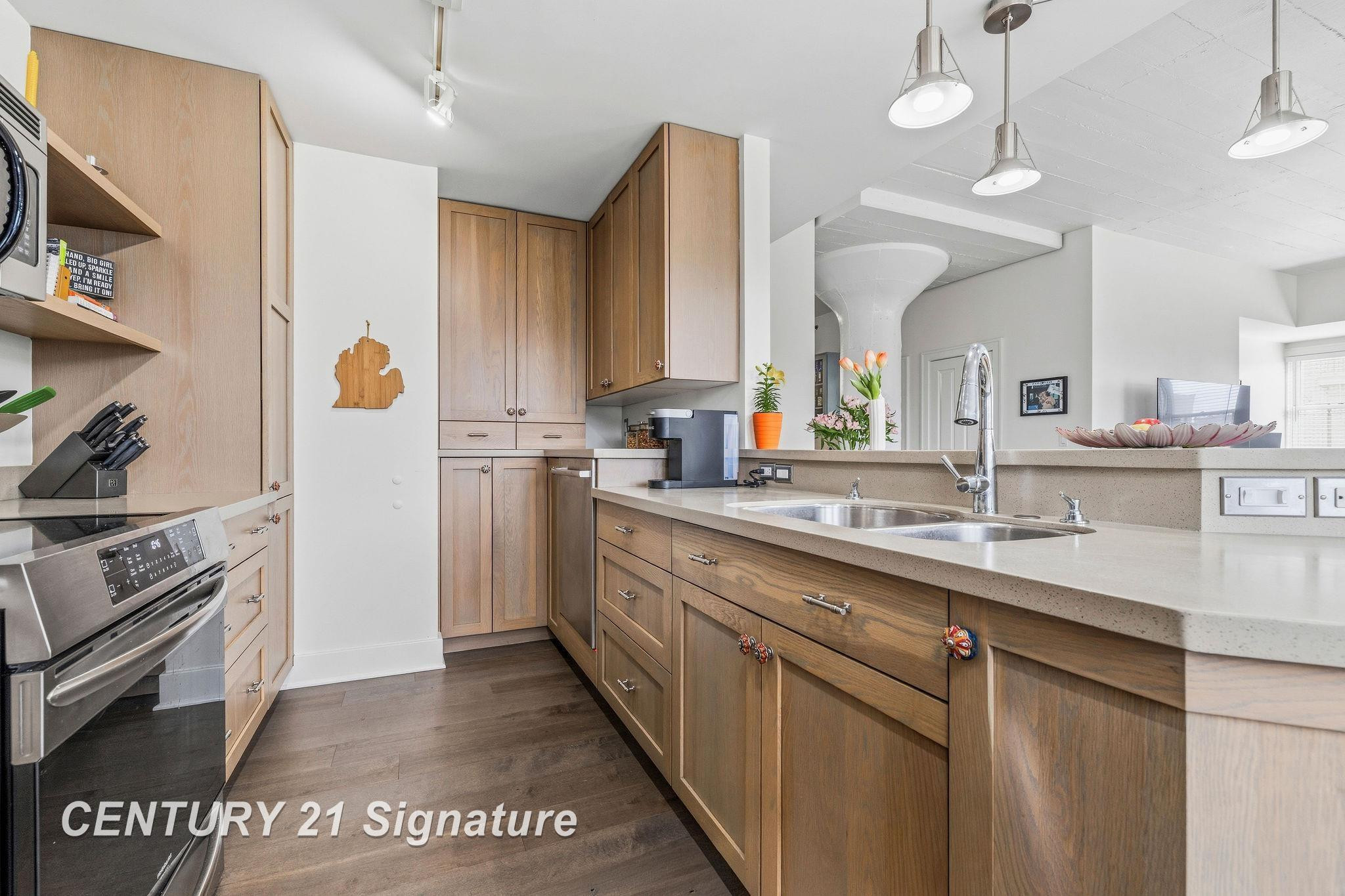 225 Jennison Place, Bay City, MI 48708 — Photo 15