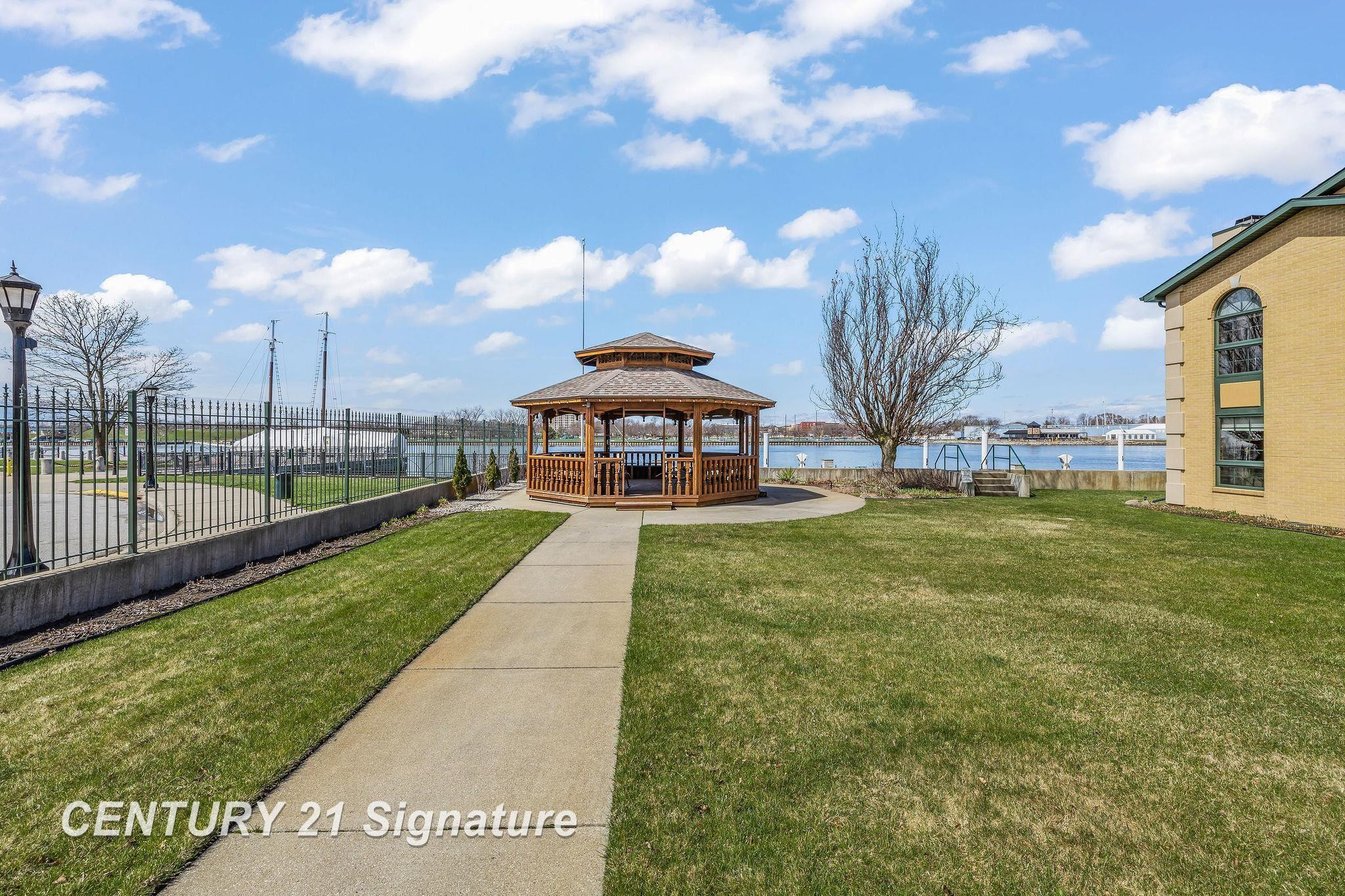225 Jennison Place, Bay City, MI 48708 — Photo 34