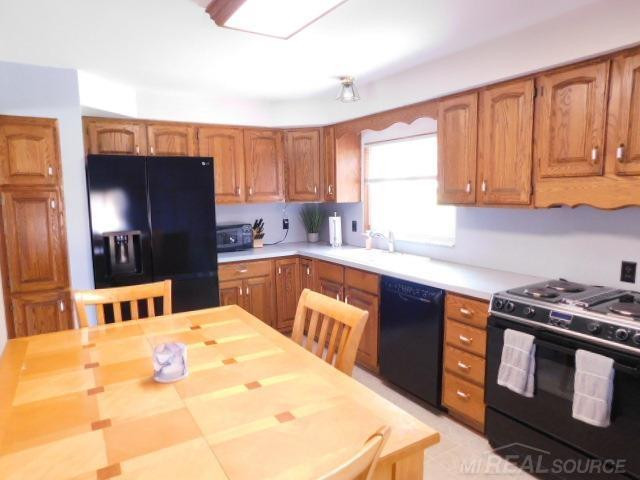 53165 Briar Drive, Shelby Twp, MI 48316 — Photo 11
