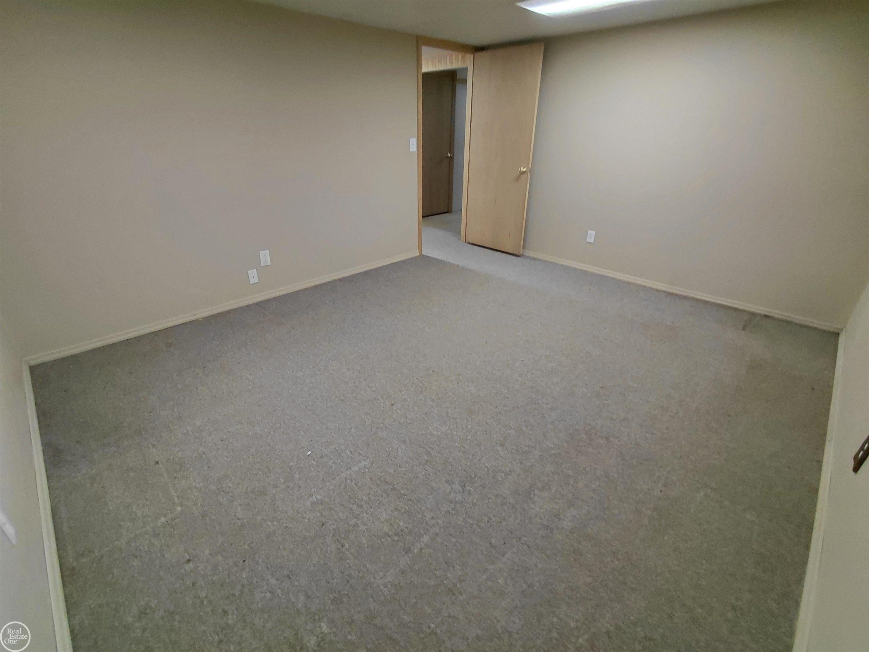 16705 Kyla Drive, 25 / 9, Clinton Twp, MI 48038 — Photo 23