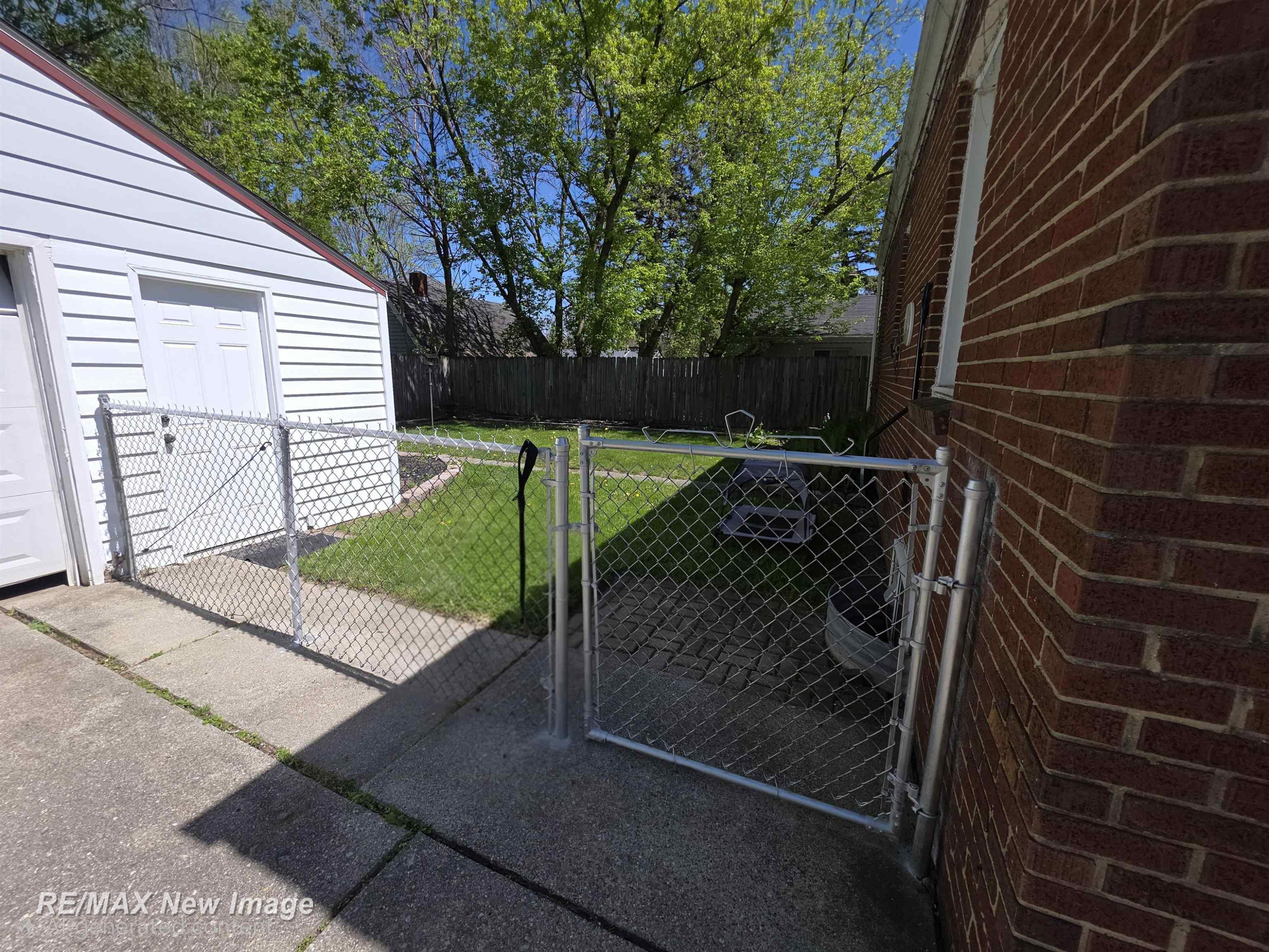 2906 Brandon Street, Flint, MI 48503 — Photo 42