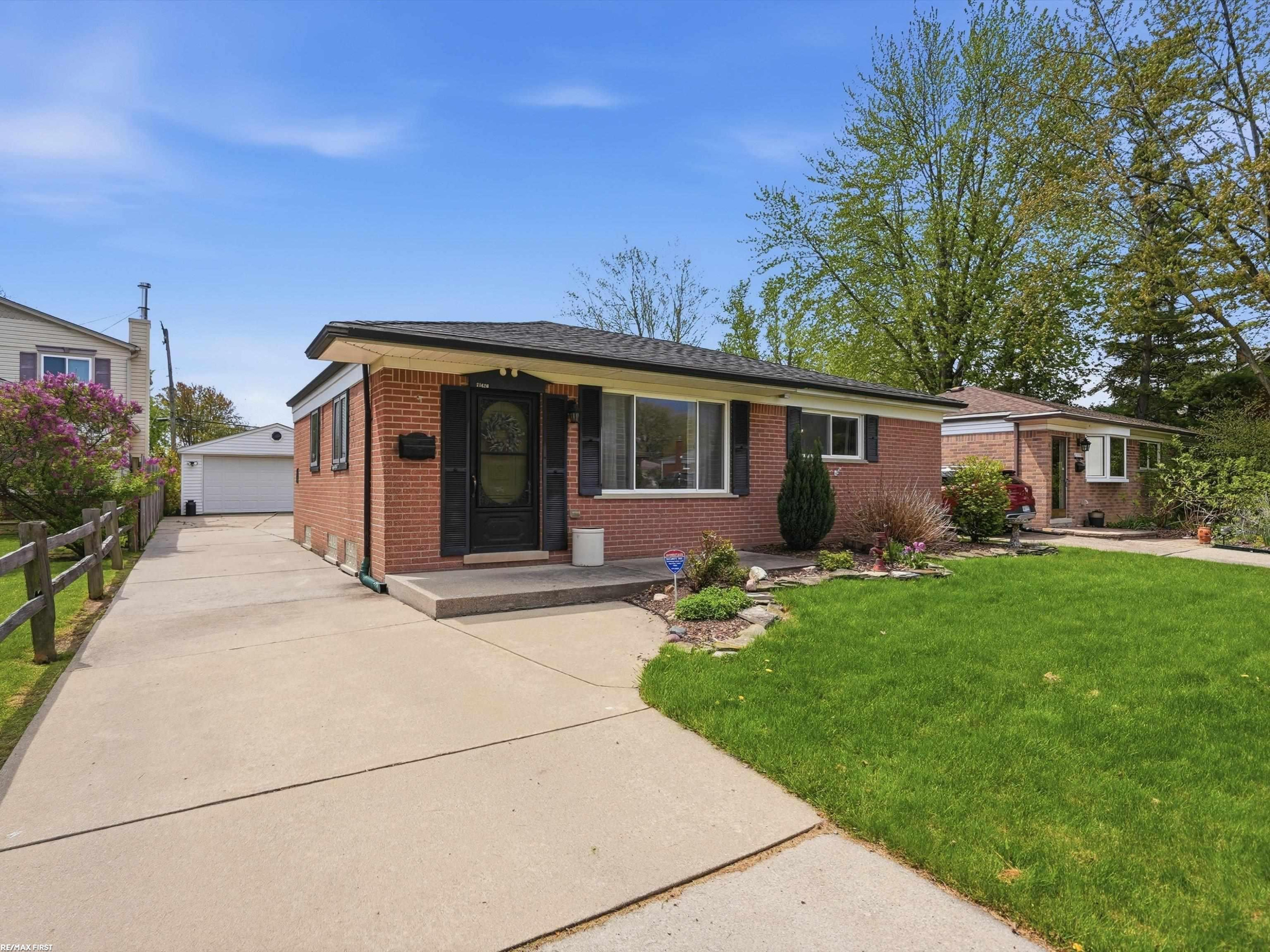 21620 Francis Street, Saint Clair Shores, MI 48082 — Photo 4
