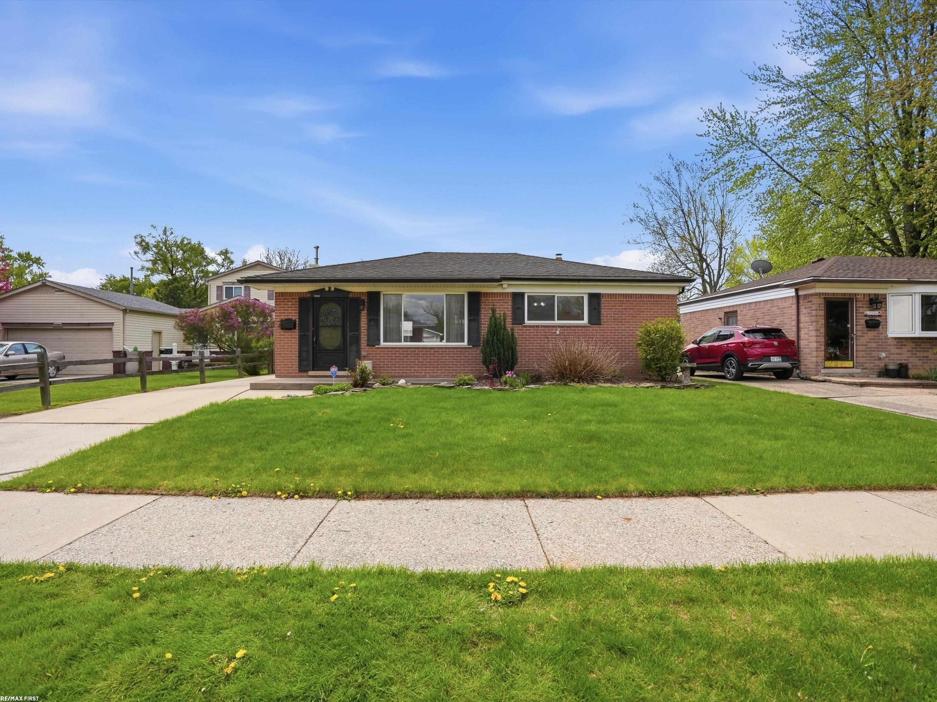21620 Francis Street, Saint Clair Shores, MI 48082 — Photo 5