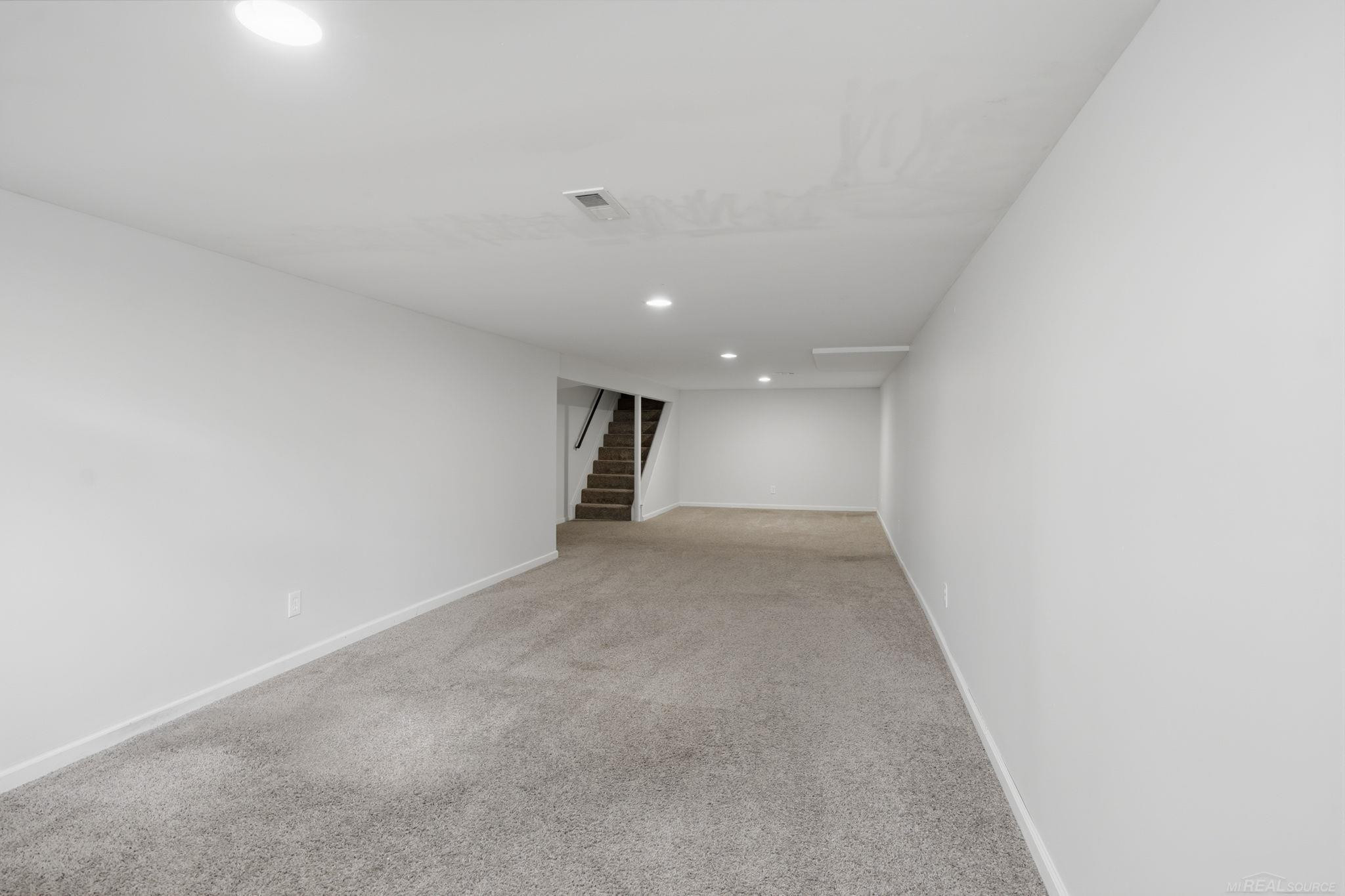 6376 Samson Drive, Grand Blanc, MI 48439 — Photo 21