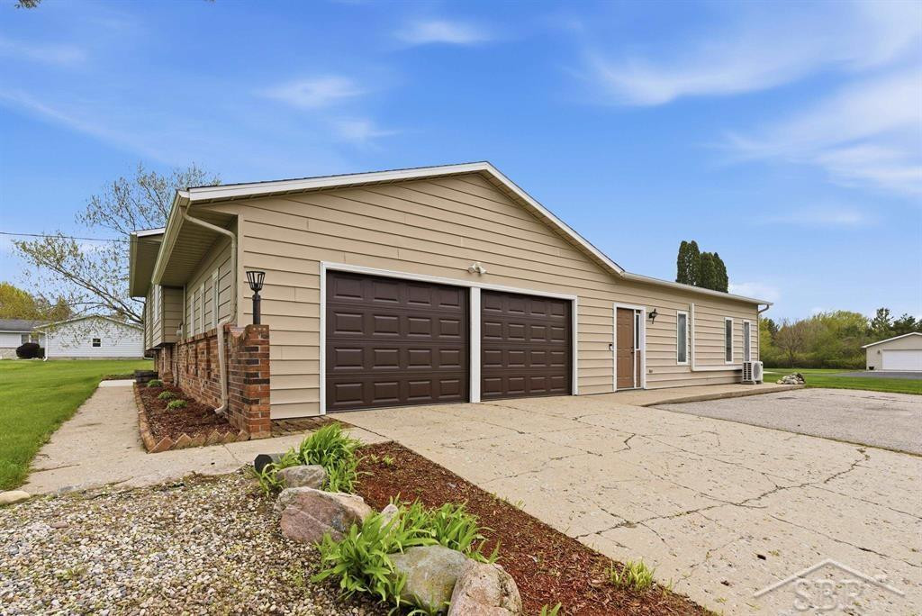 4469 E Millbrook Road, Mount Pleasant, MI 48858 — Photo 4