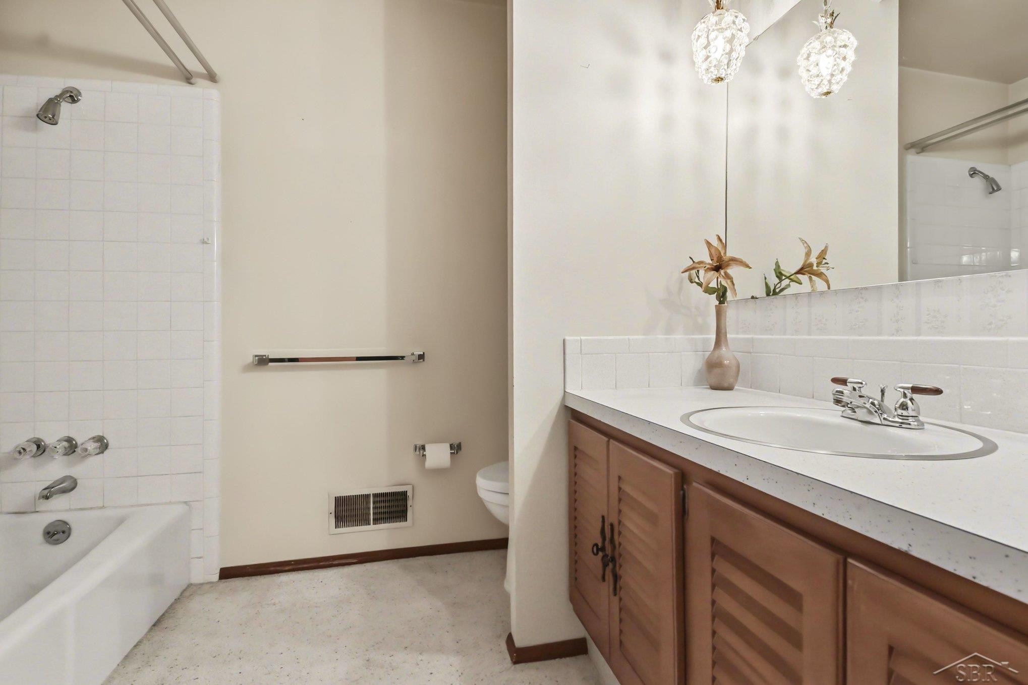 12821 S Basell Drive, Hemlock, MI 48626 — Photo 16