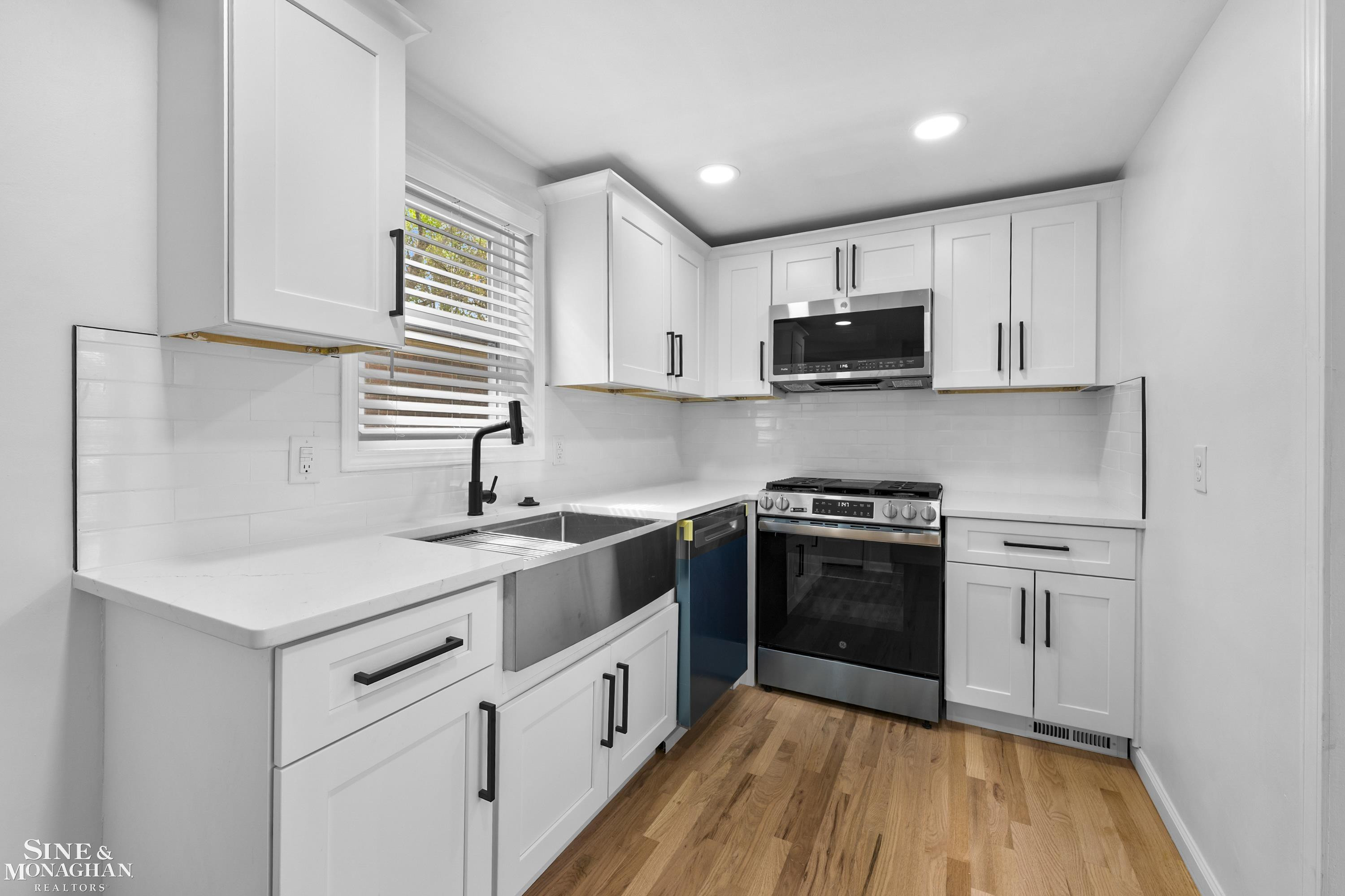 16350 Mack Avenue, Grosse Pointe Park, MI 48230 — Photo 11
