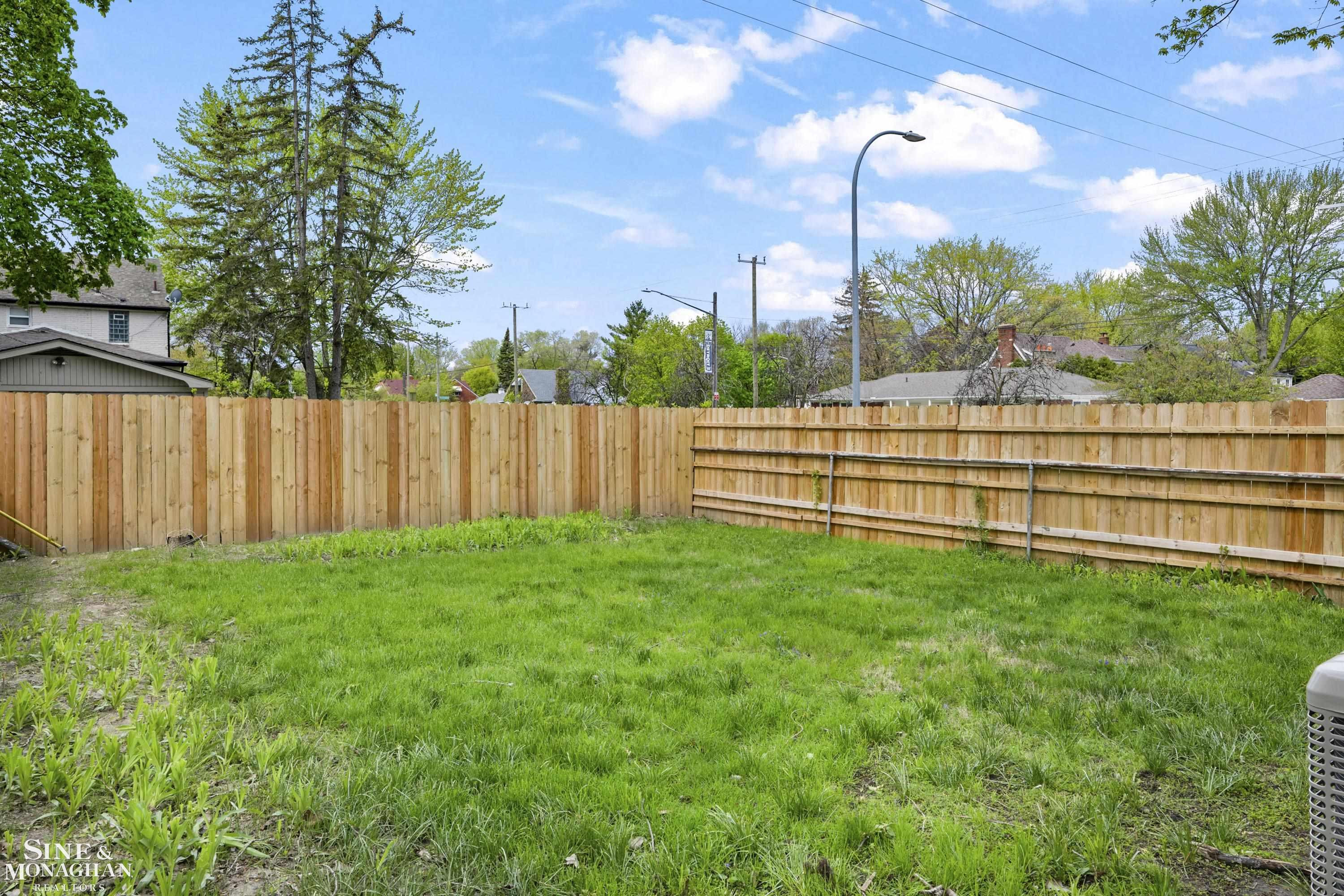 16350 Mack Avenue, Grosse Pointe Park, MI 48230 — Photo 40