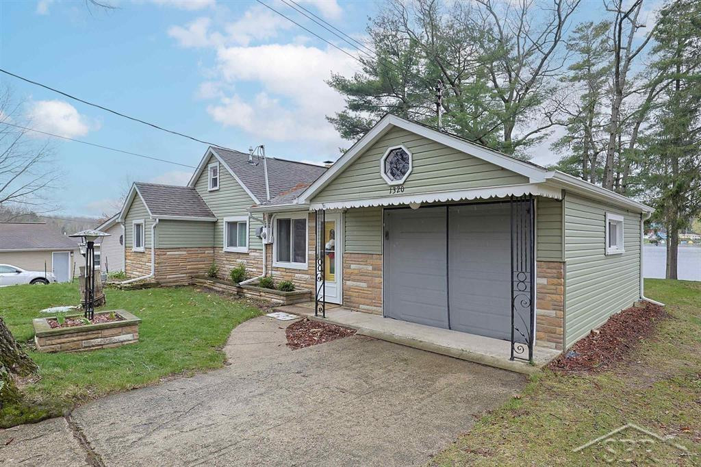 1320 Hillcrest Drive, Lake, MI 48632 — Photo 3