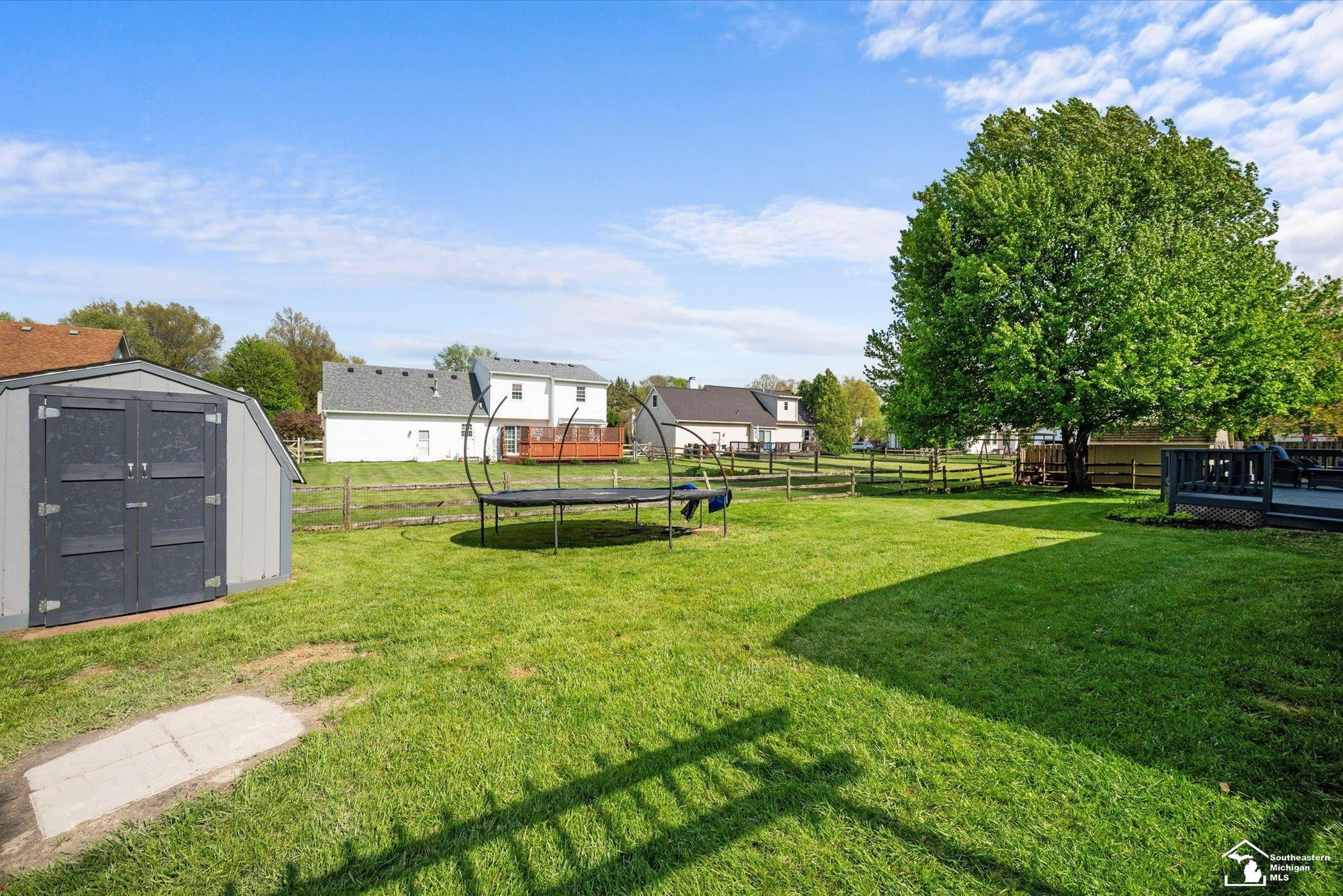 7334 Sun Valley Court, Temperance, MI 48182 — Photo 35