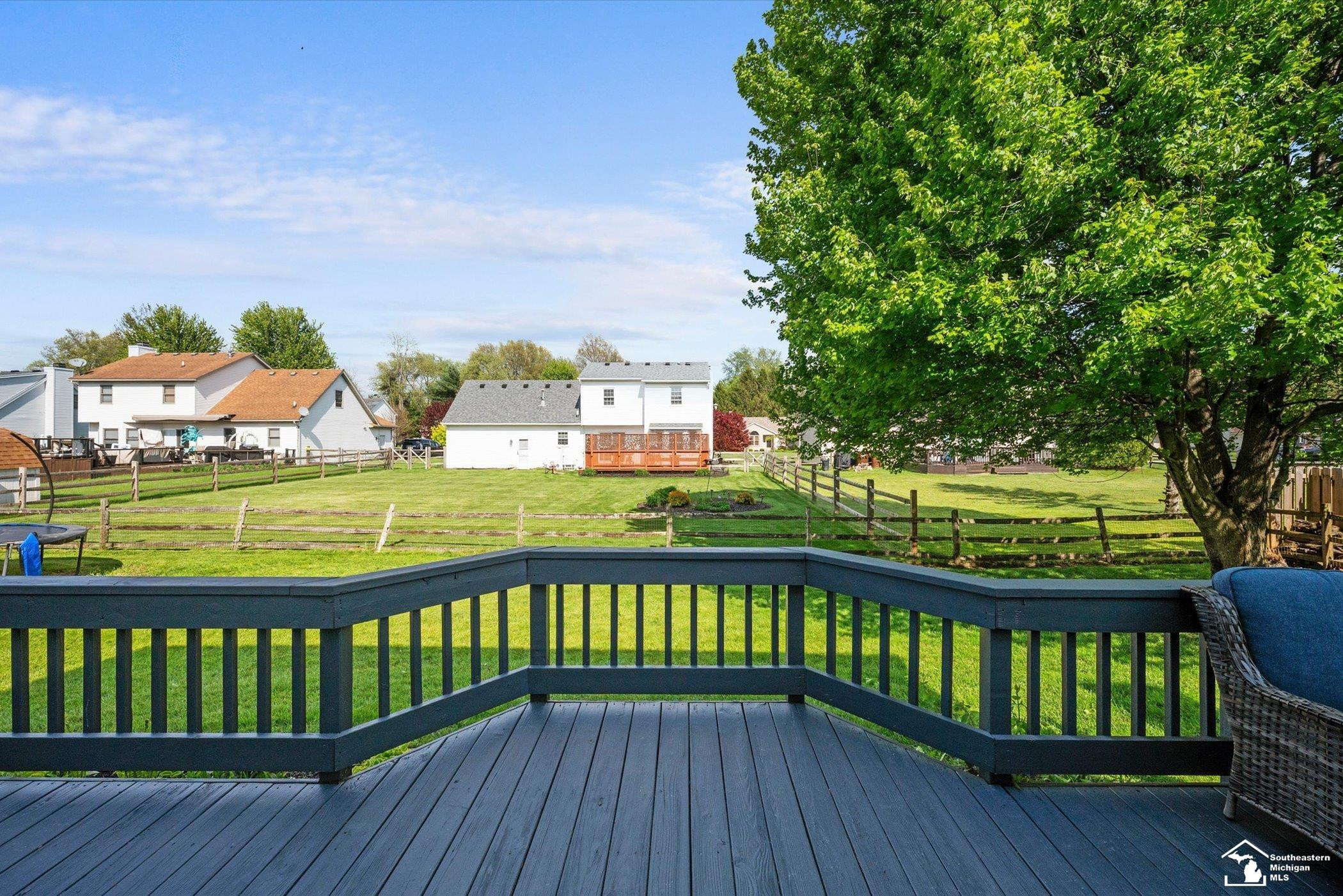 7334 Sun Valley Court, Temperance, MI 48182 — Photo 38