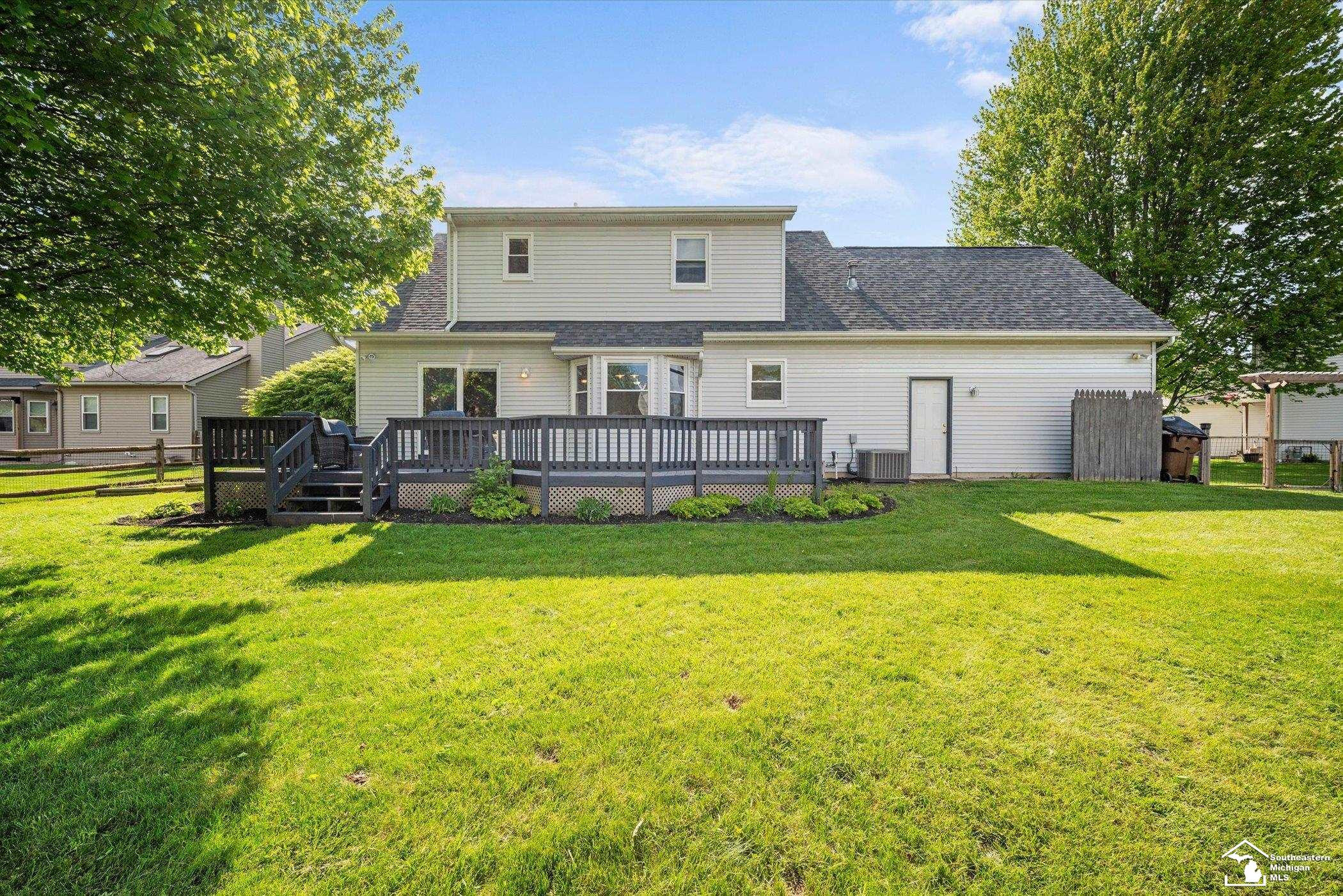 7334 Sun Valley Court, Temperance, MI 48182 — Photo 40