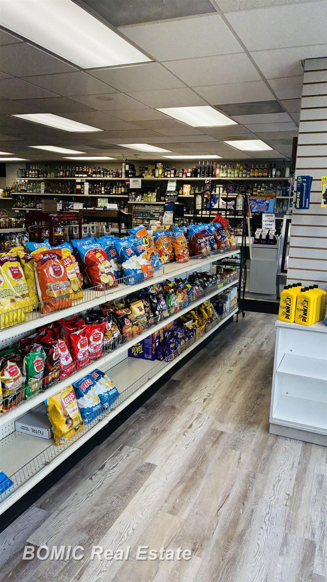 643 Broadway Street, MI — Photo 4