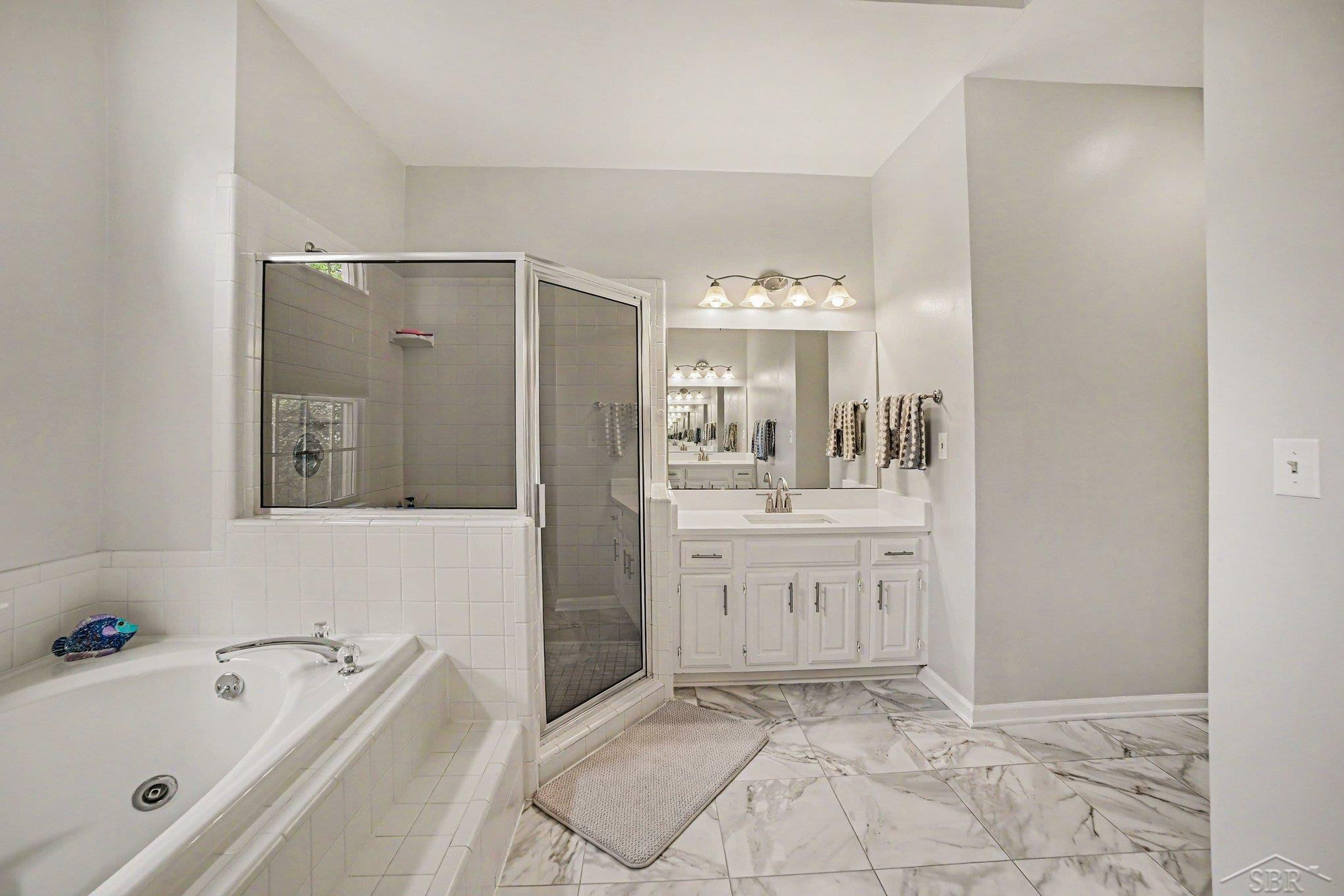 28 Slatestone Drive, Saginaw, MI 48603 — Photo 15