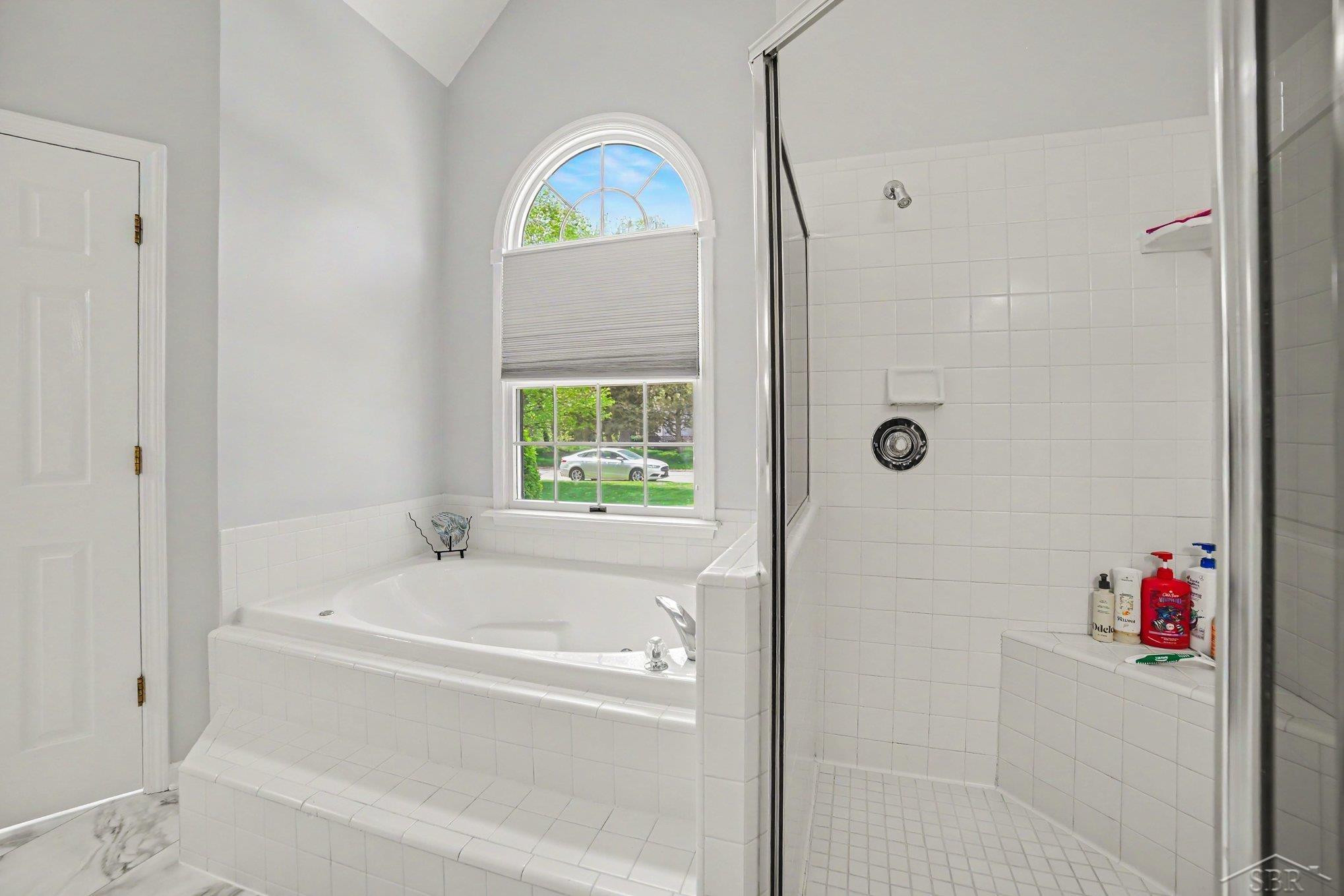 28 Slatestone Drive, Saginaw, MI 48603 — Photo 17