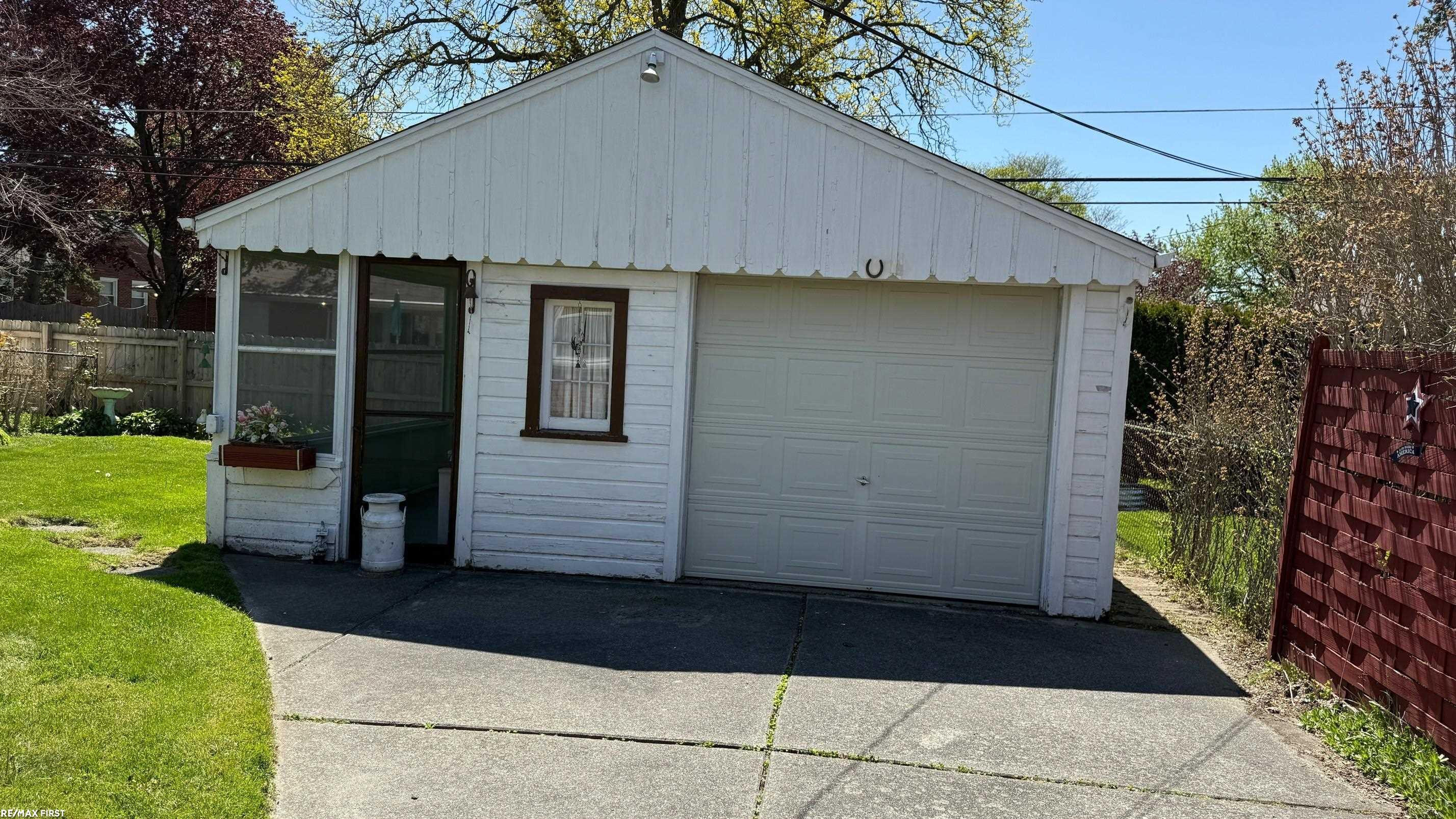16452 Rosemary Avenue, Fraser, MI 48026 — Photo 3