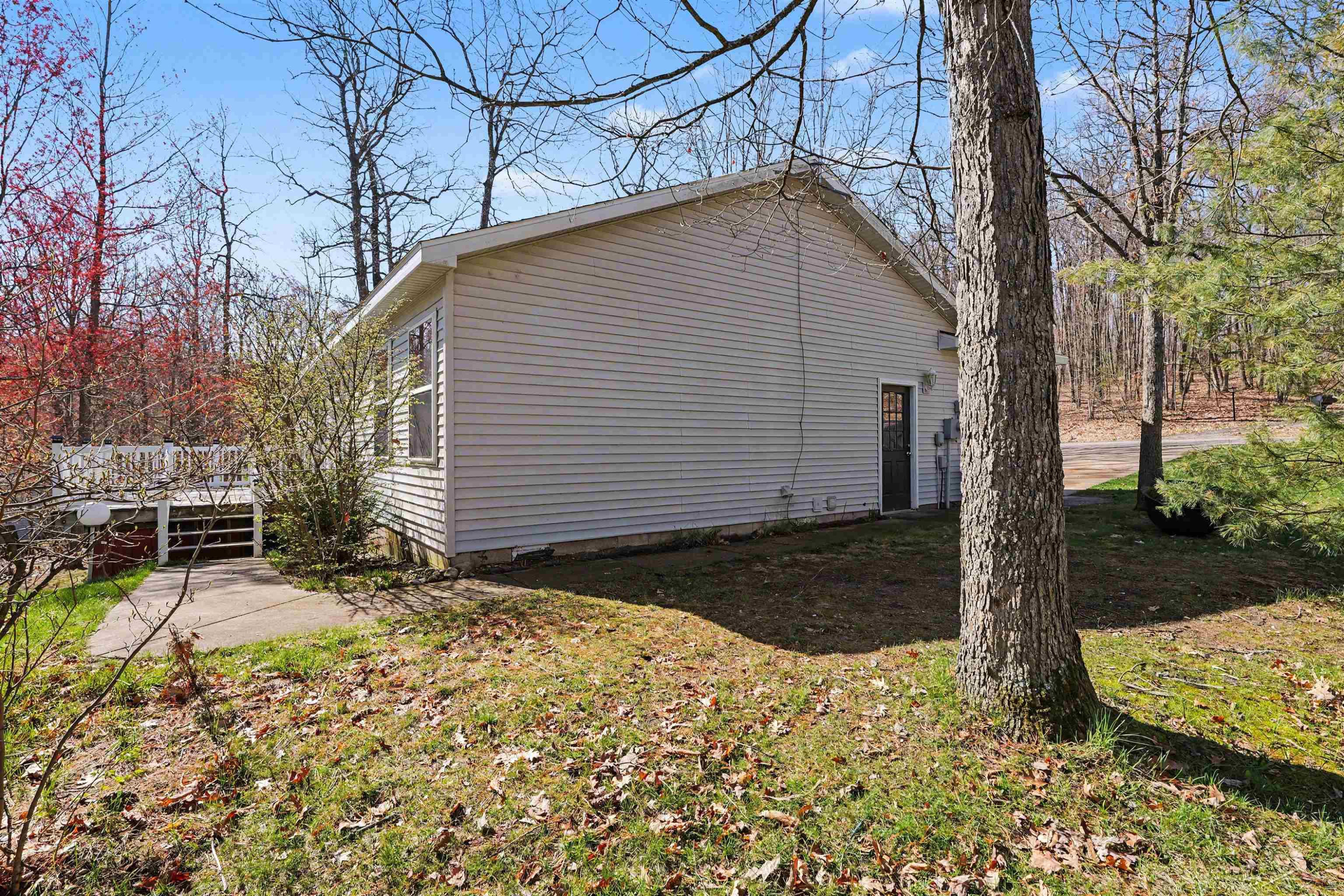 106 Eva Lane, Roscommon, MI 48653 — Photo 22
